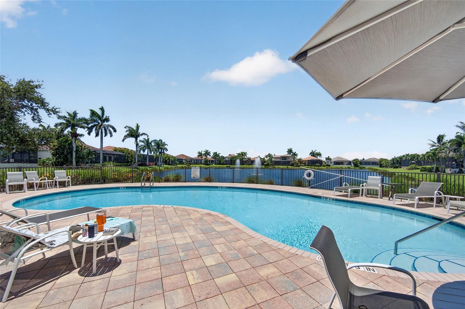 LEGENDS BAY - Residential