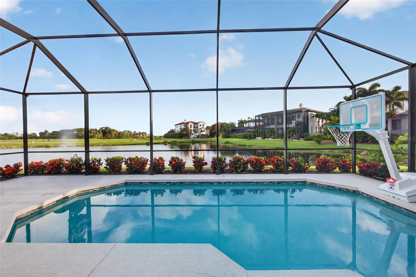 LEGENDS BAY - Residential