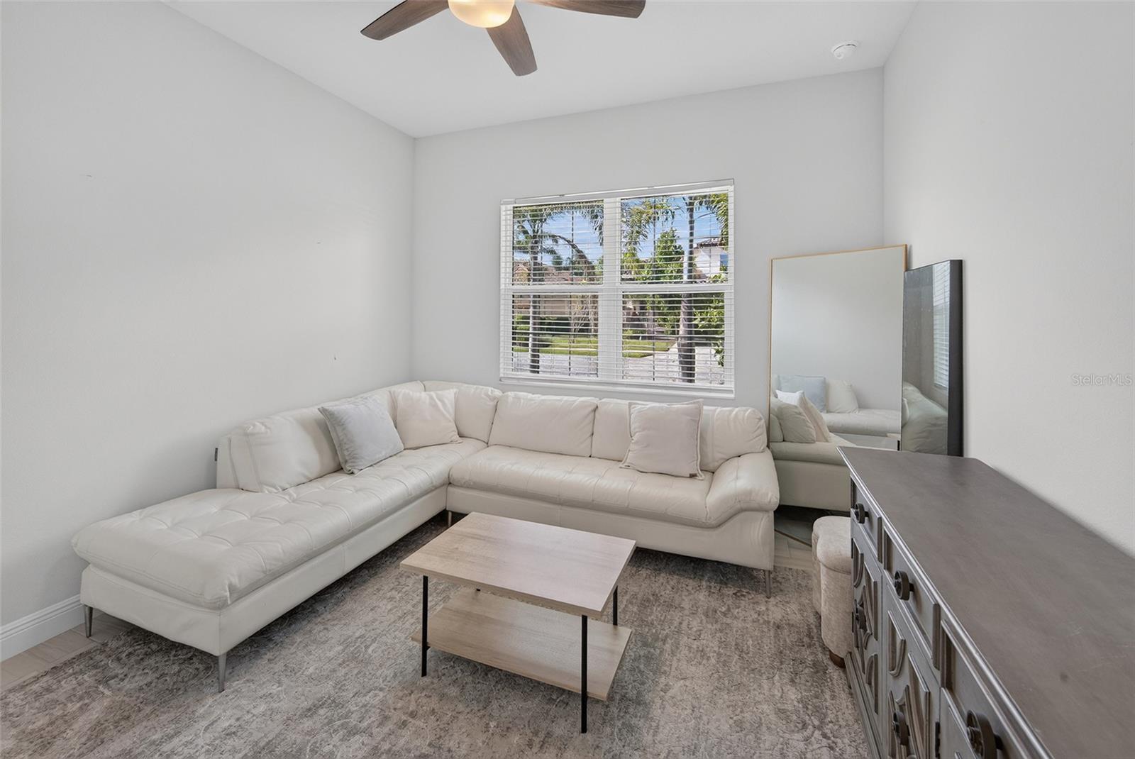 LEGENDS BAY - Residential