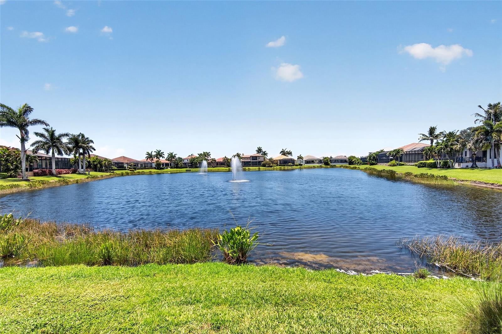 LEGENDS BAY - Residential