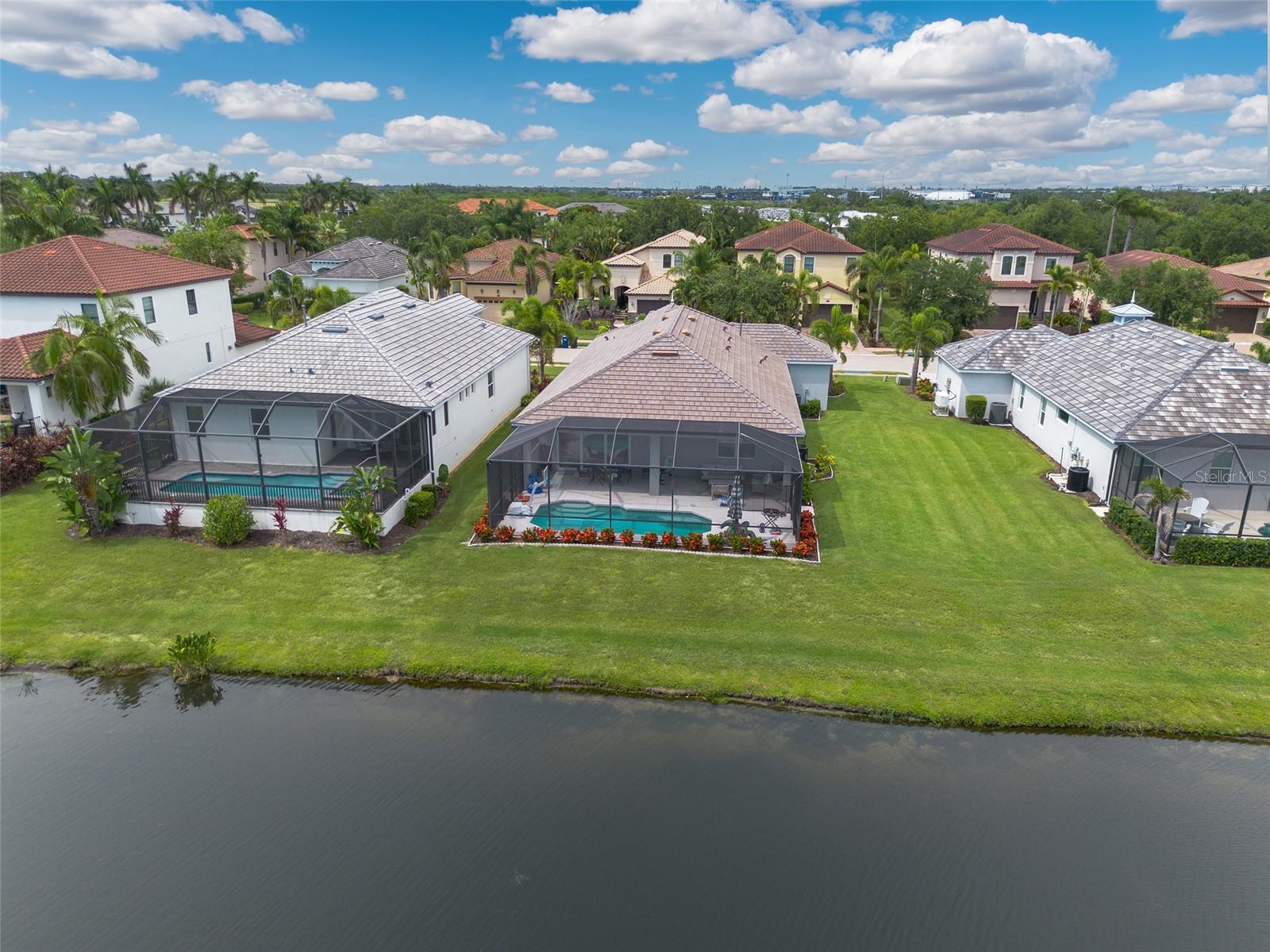 LEGENDS BAY - Residential