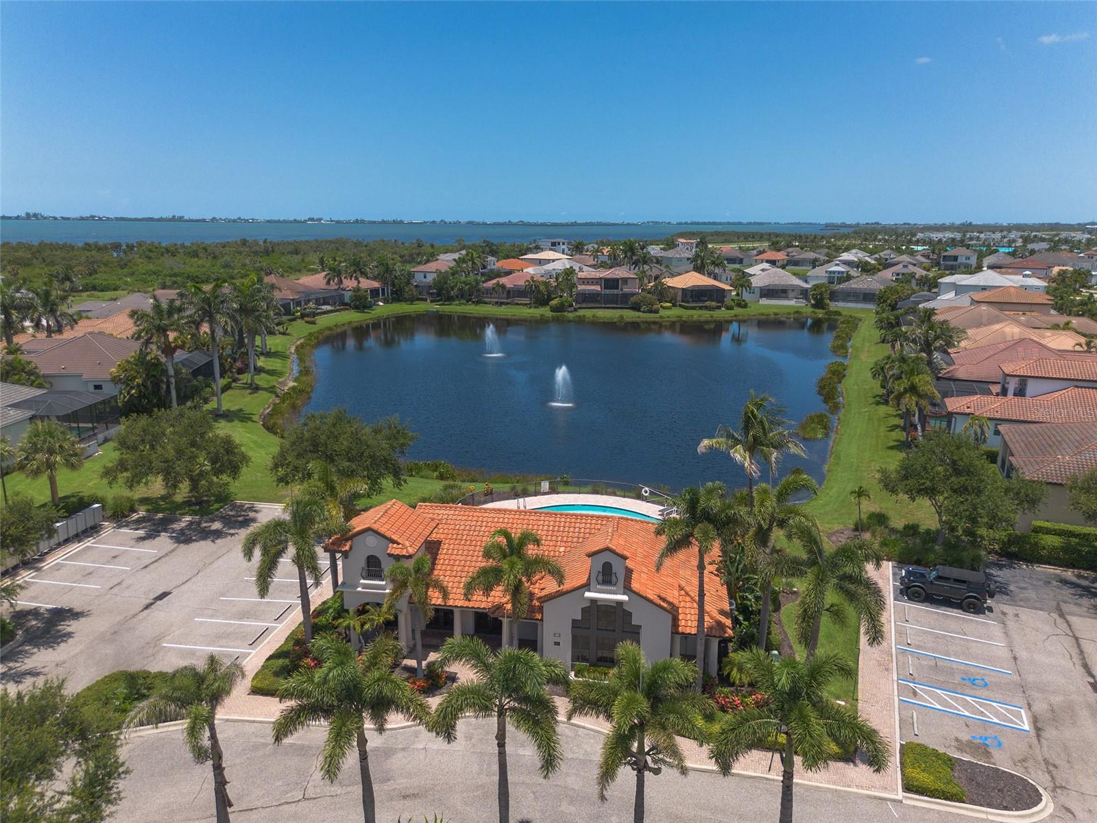 LEGENDS BAY - Residential