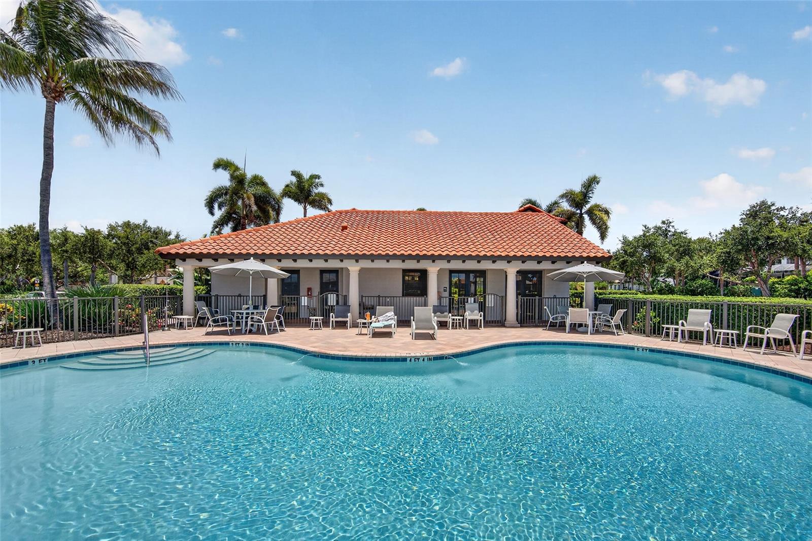 LEGENDS BAY - Residential