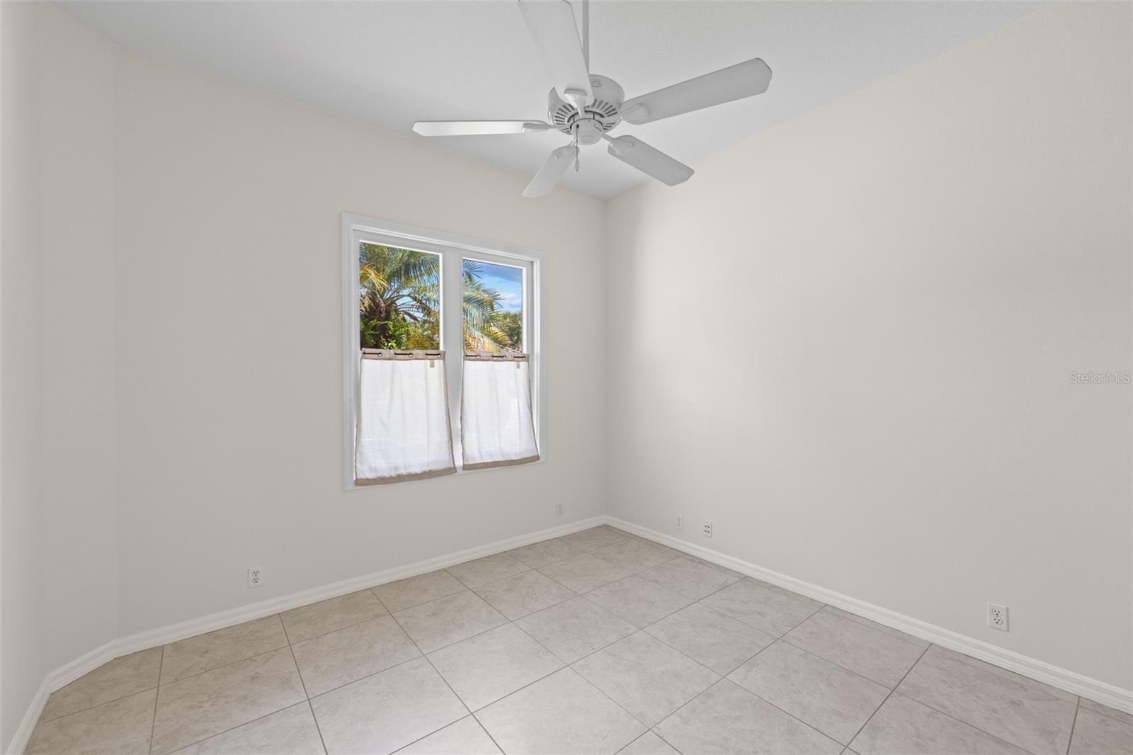 ROSEDALE 11 - Residential