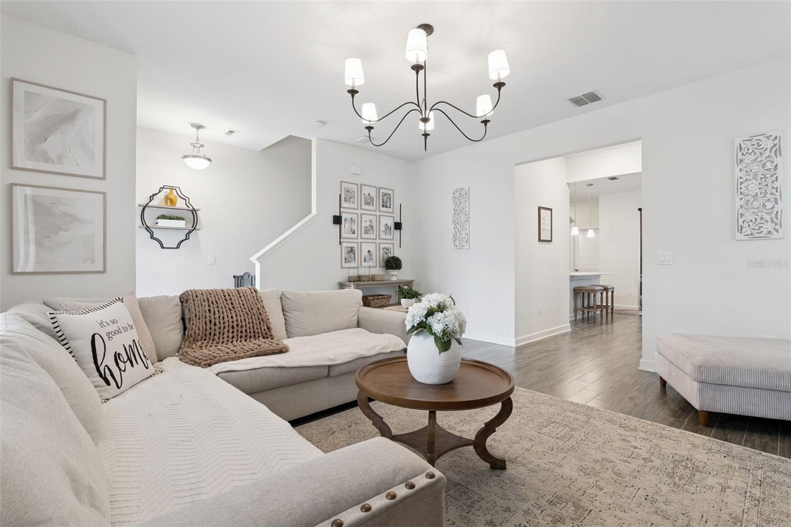 STOREY PK-PH 4 - Residential
