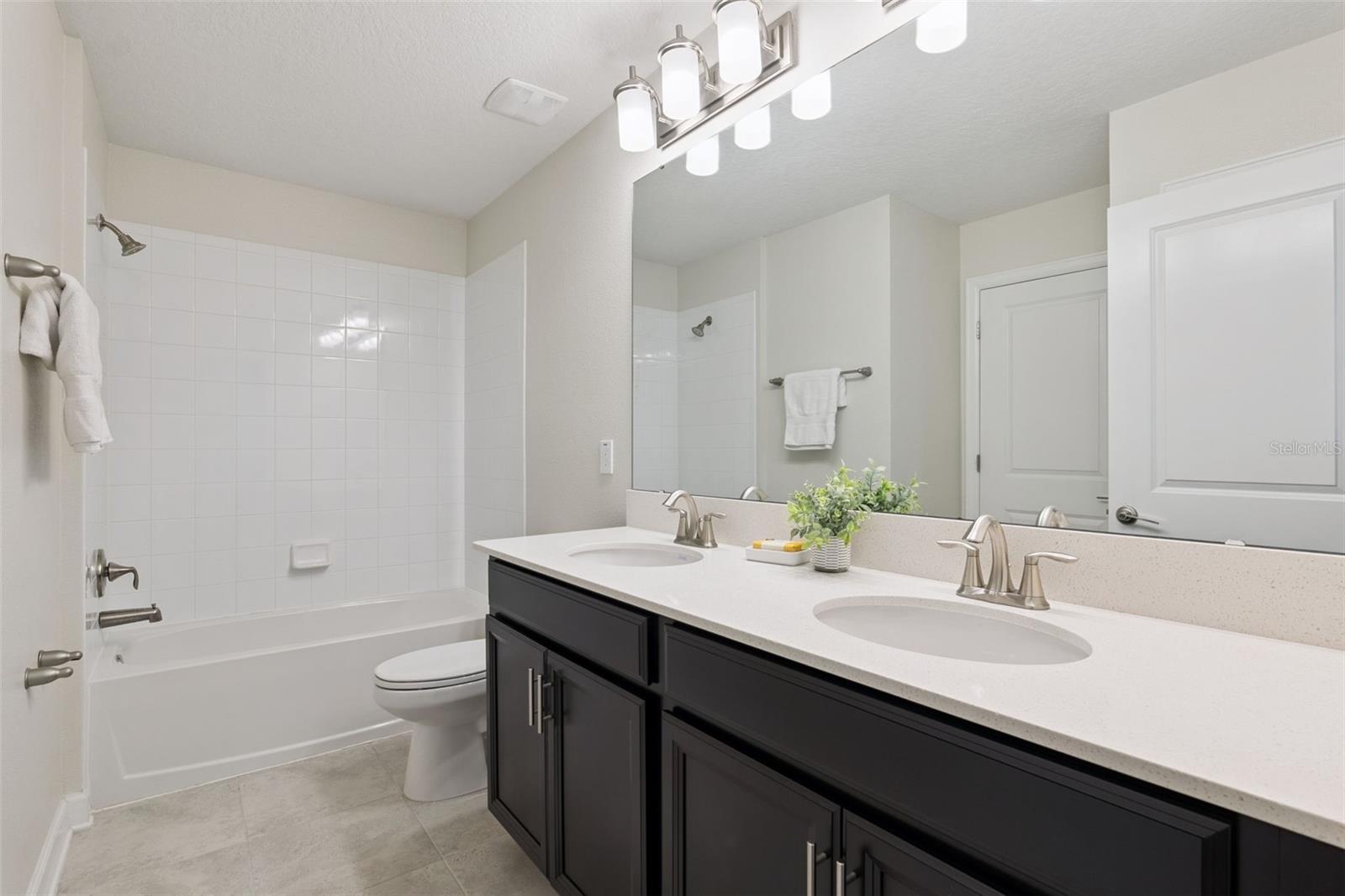 STOREY PK-PH 4 - Residential