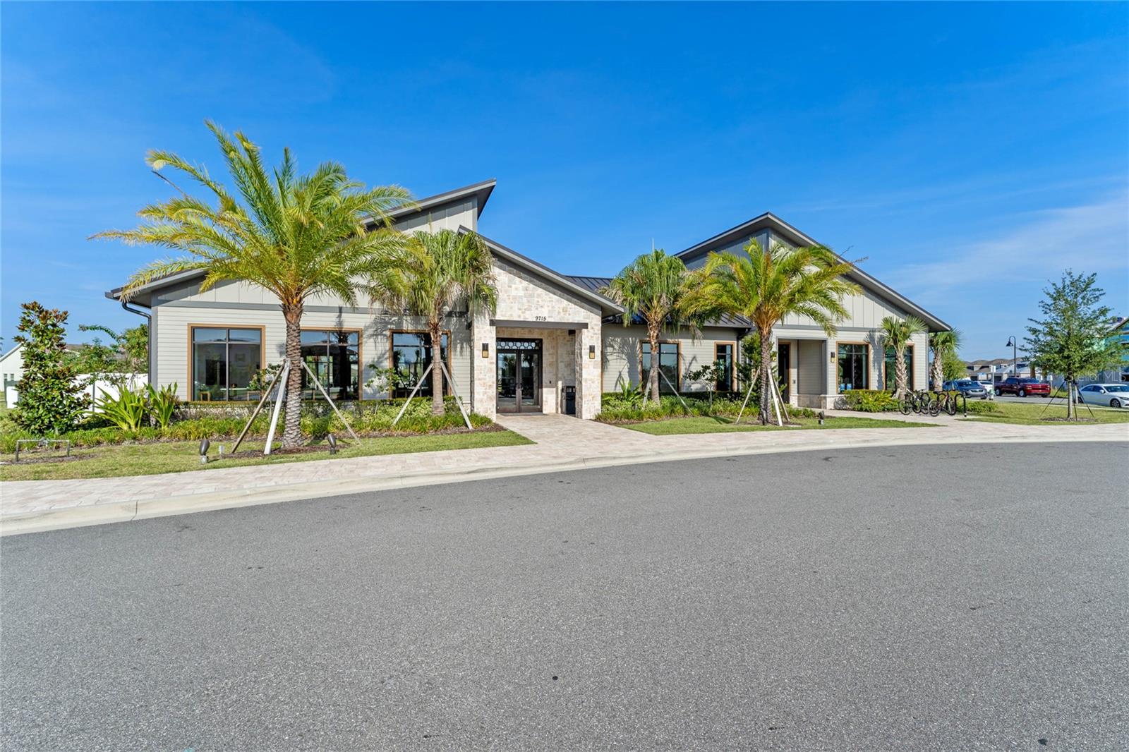STOREY PK-PH 4 - Residential