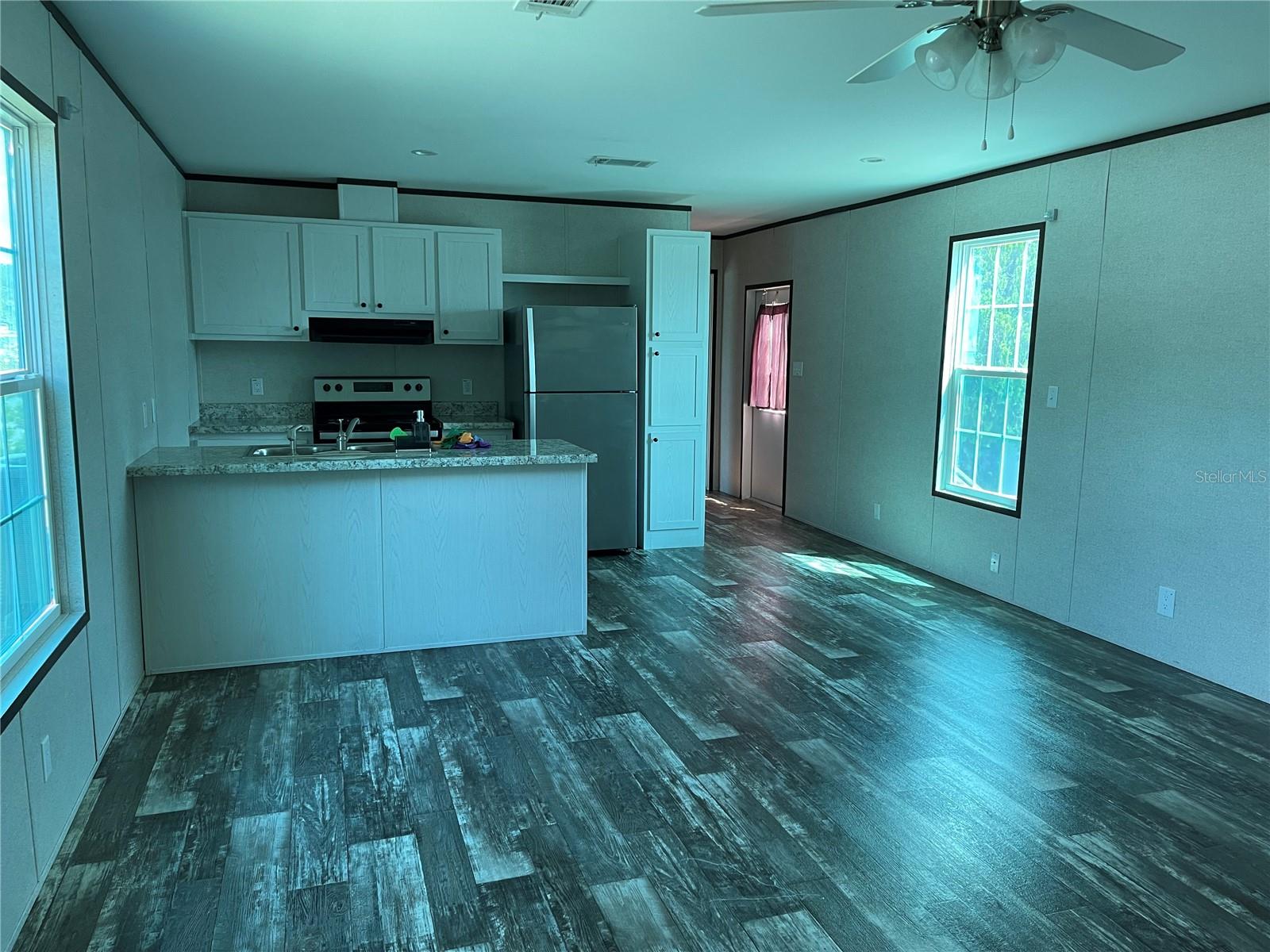 LYNNWOOD ESTATES - Residential