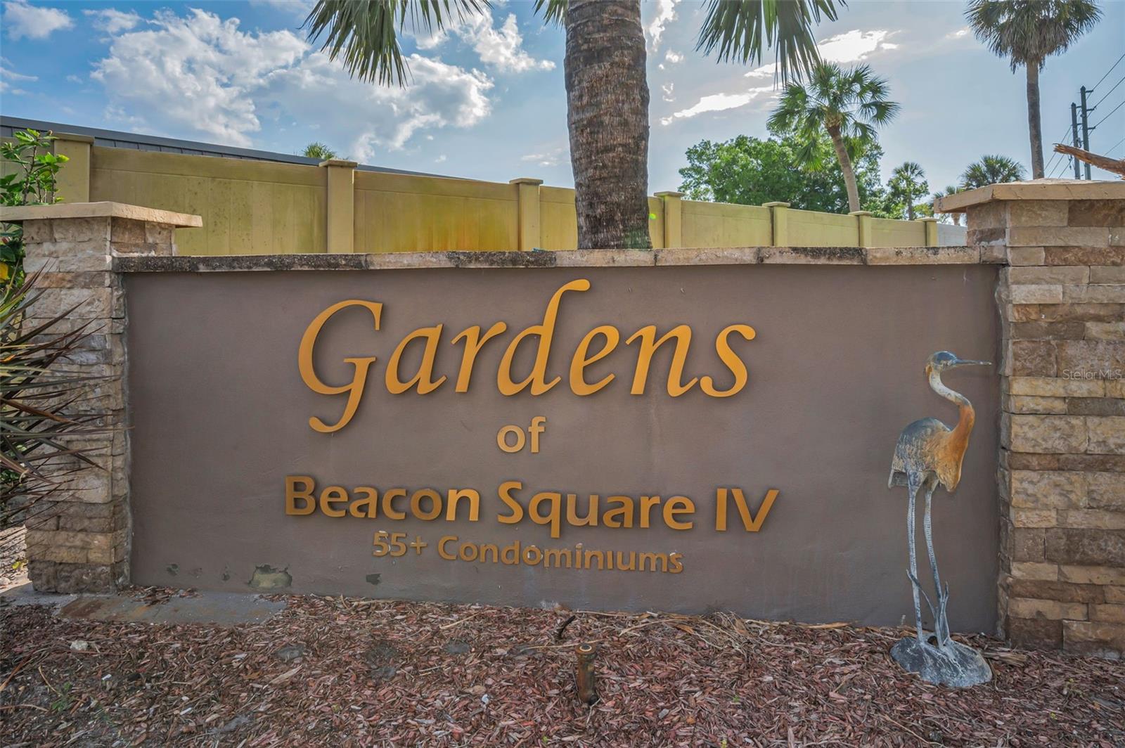 GARDENS BEACON SQUARE - Residential Lease