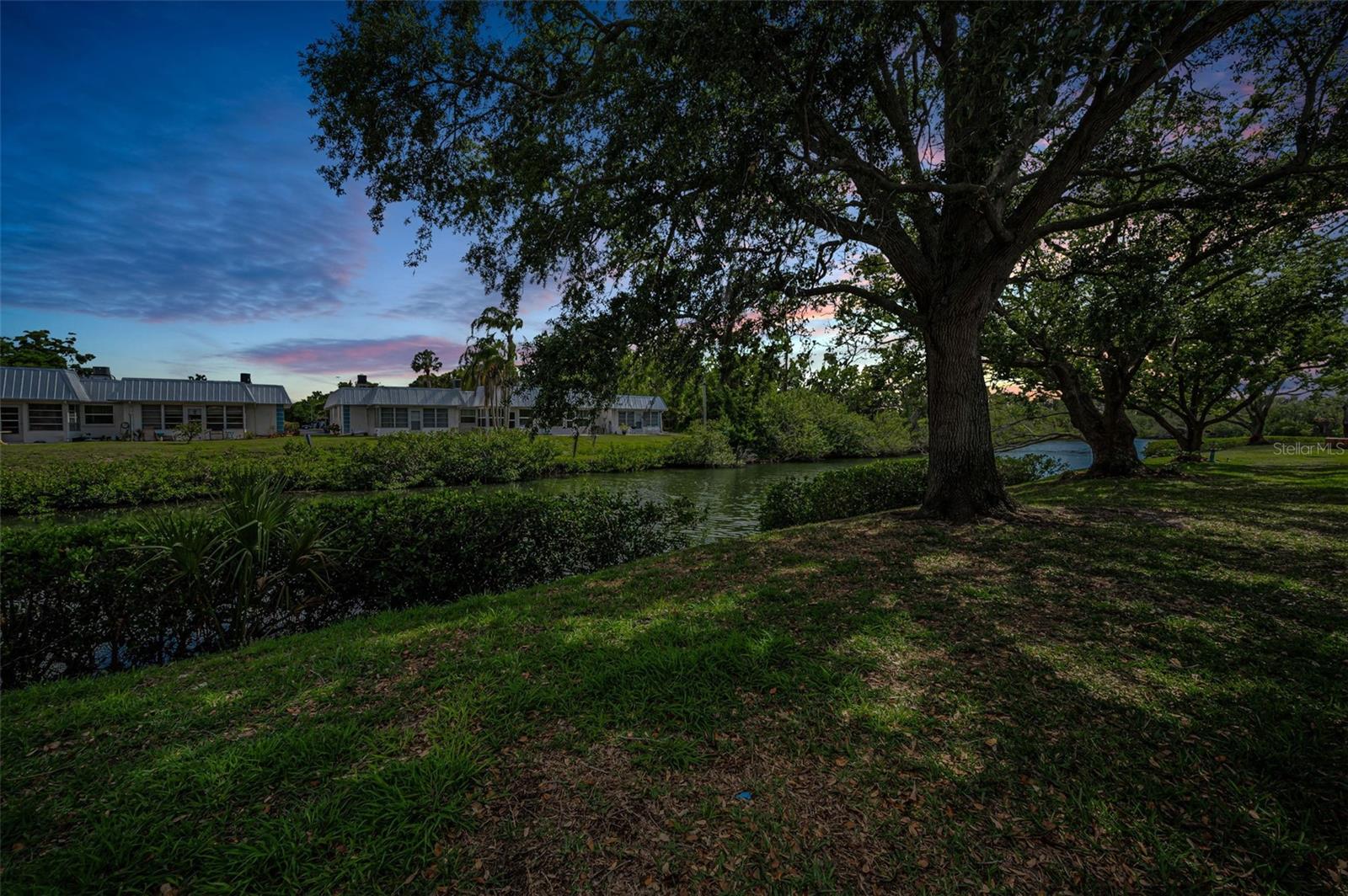 GARDENS BEACON SQUARE - Residential Lease