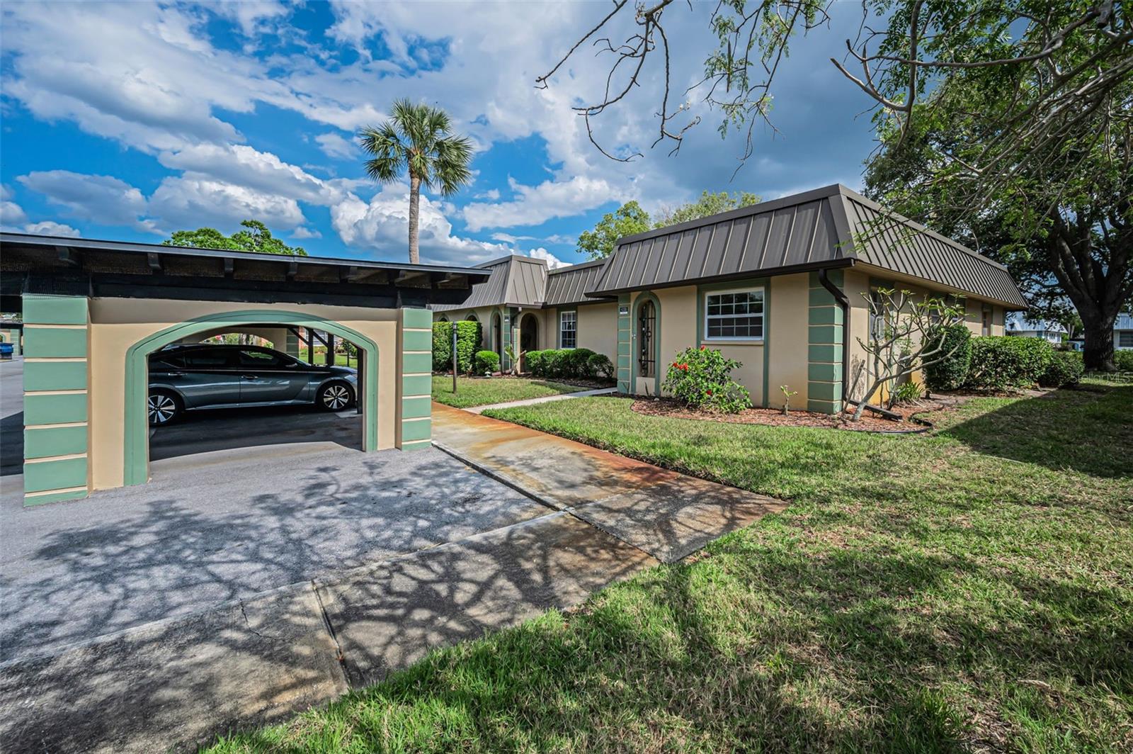 GARDENS BEACON SQUARE - Residential Lease