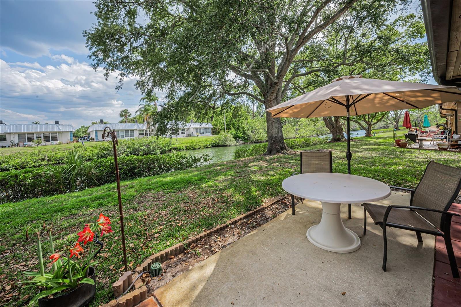 GARDENS BEACON SQUARE - Residential Lease