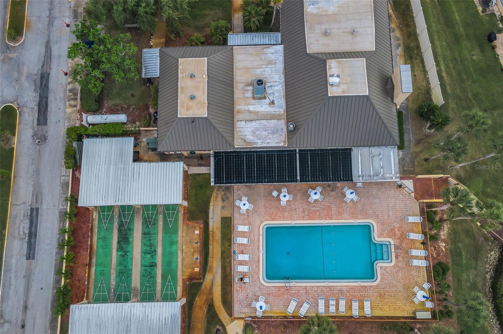 GARDENS BEACON SQUARE - Residential Lease