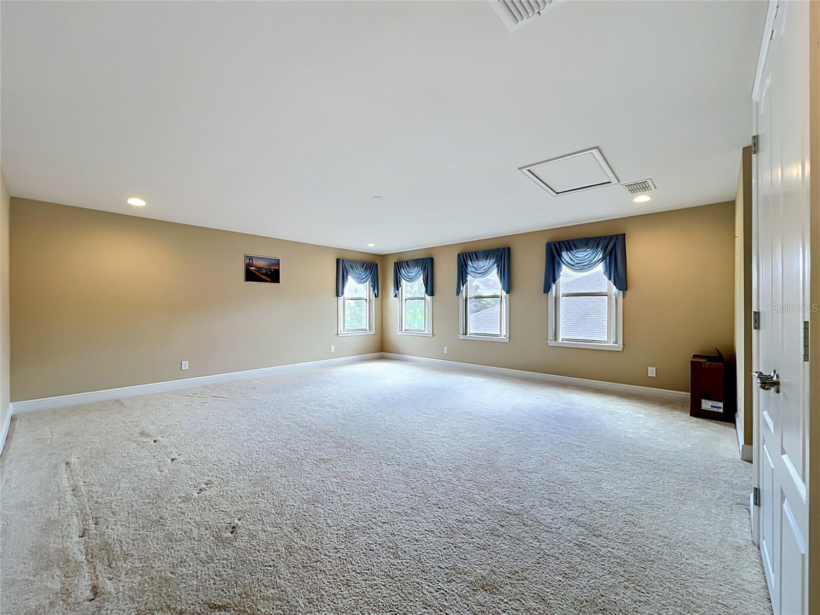 PEARL LAKE ESTATES - Residential