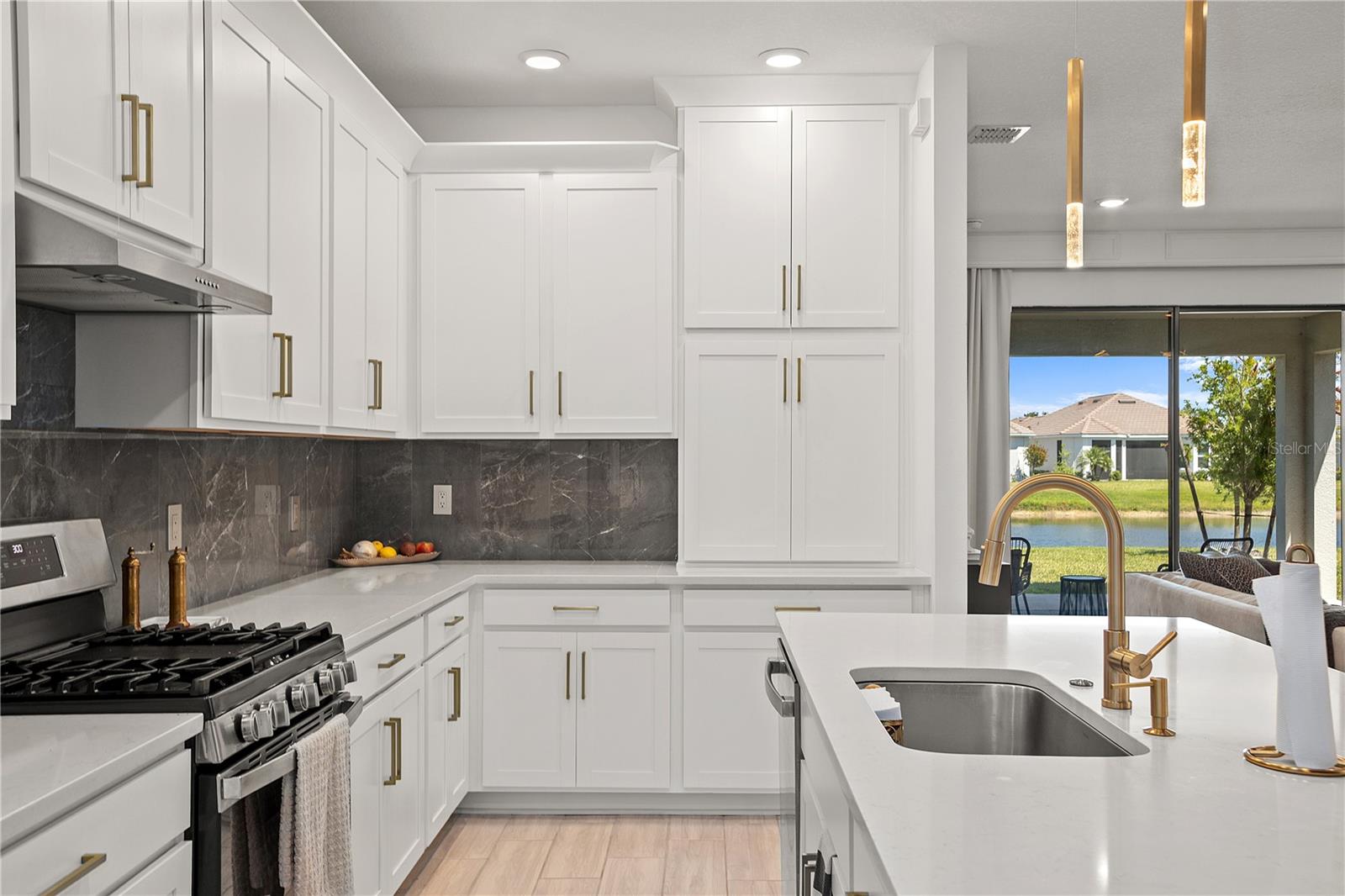 ARTISAN LAKES ESPLANADE PH V SUBPH B & C - Residential