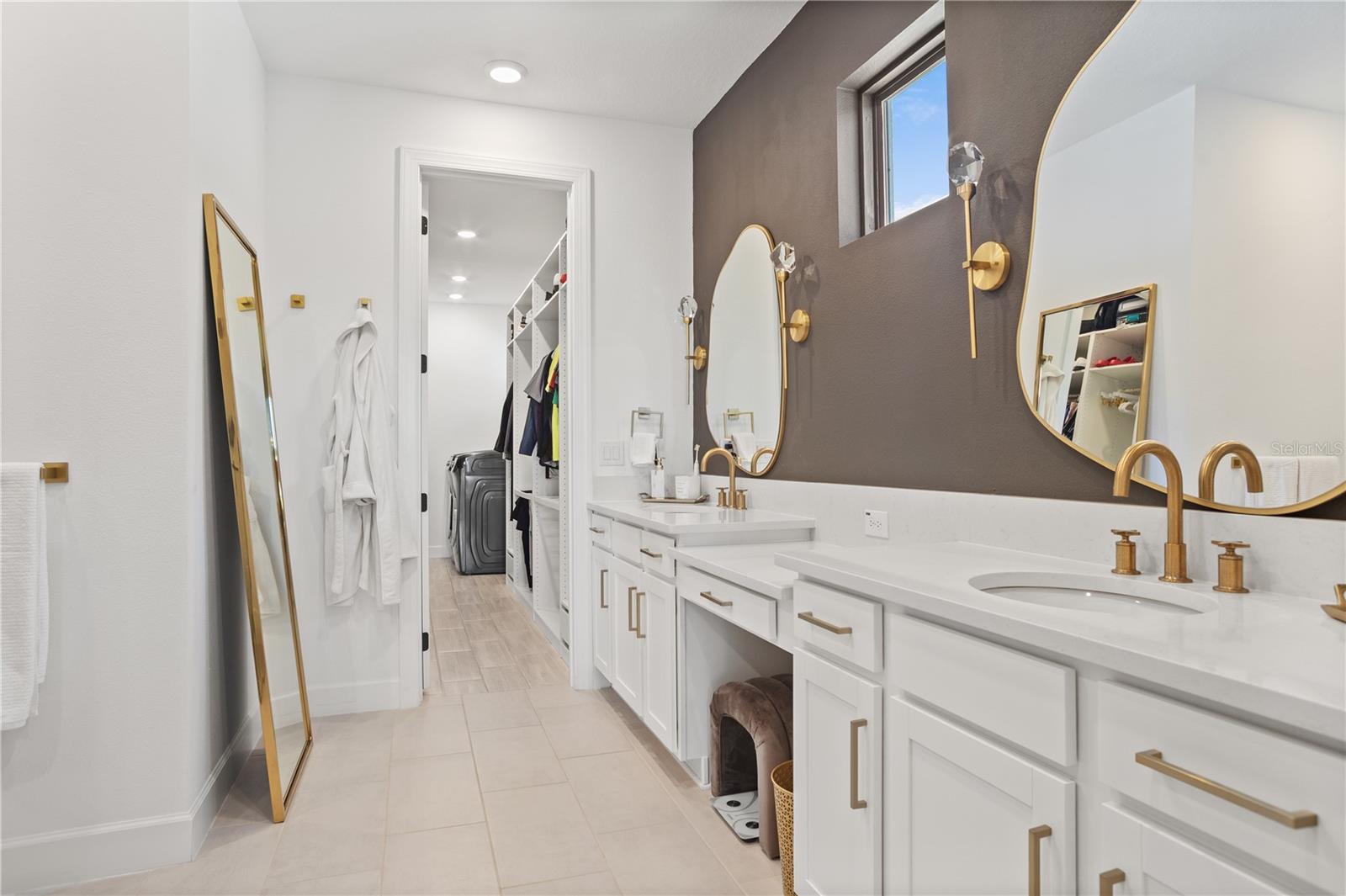 ARTISAN LAKES ESPLANADE PH V SUBPH B & C - Residential