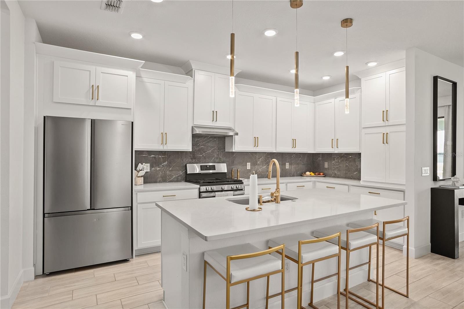 ARTISAN LAKES ESPLANADE PH V SUBPH B & C - Residential