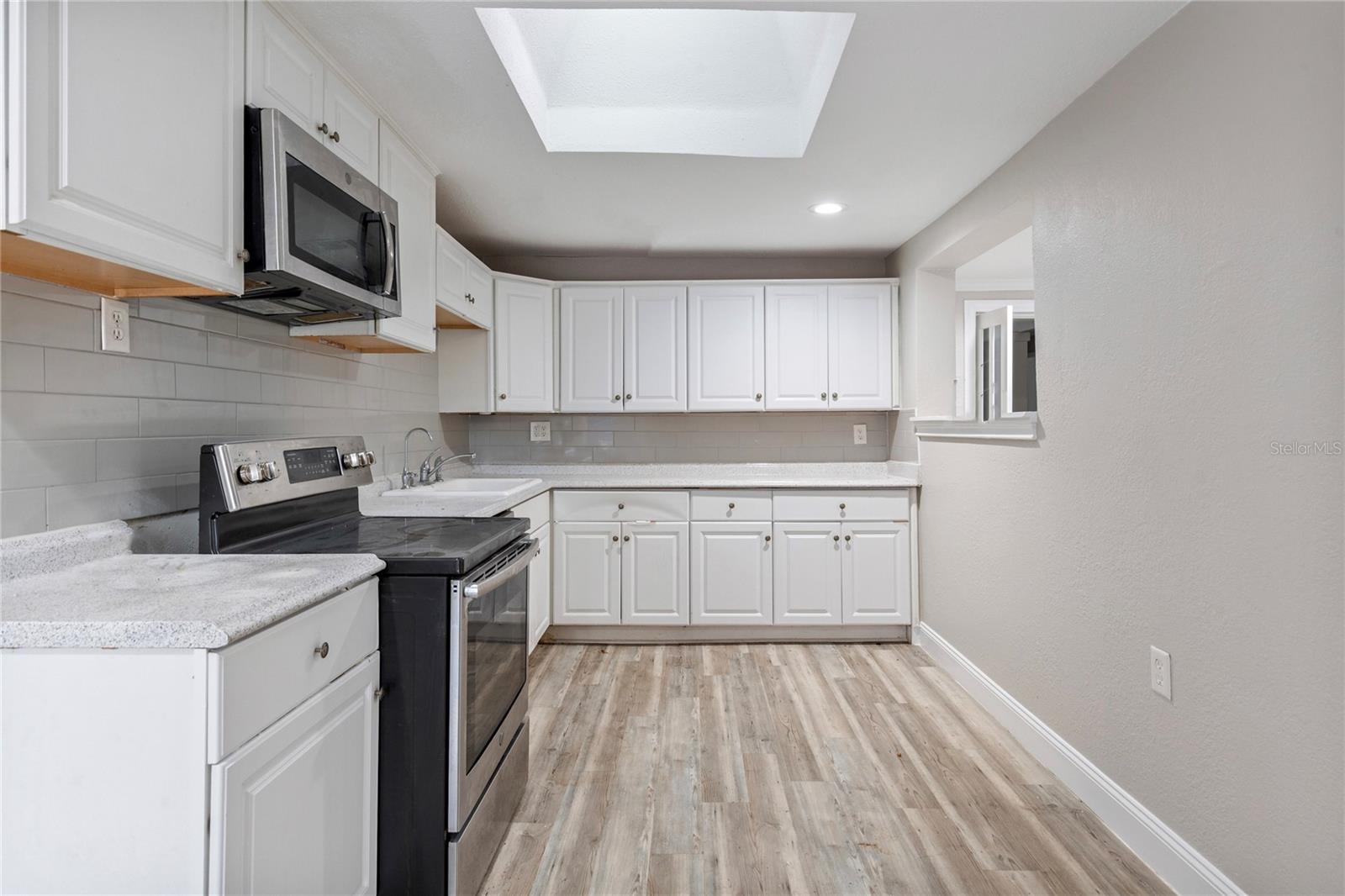 LINCOLN PARK EAST - Residential