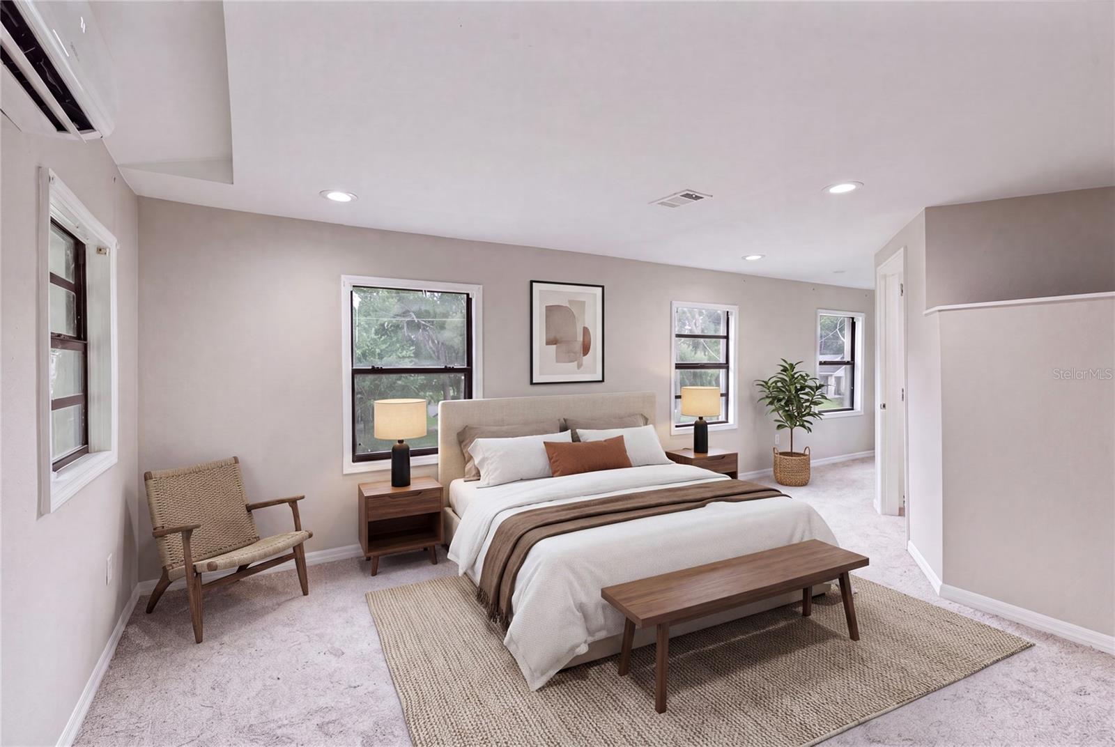 LINCOLN PARK EAST - Residential