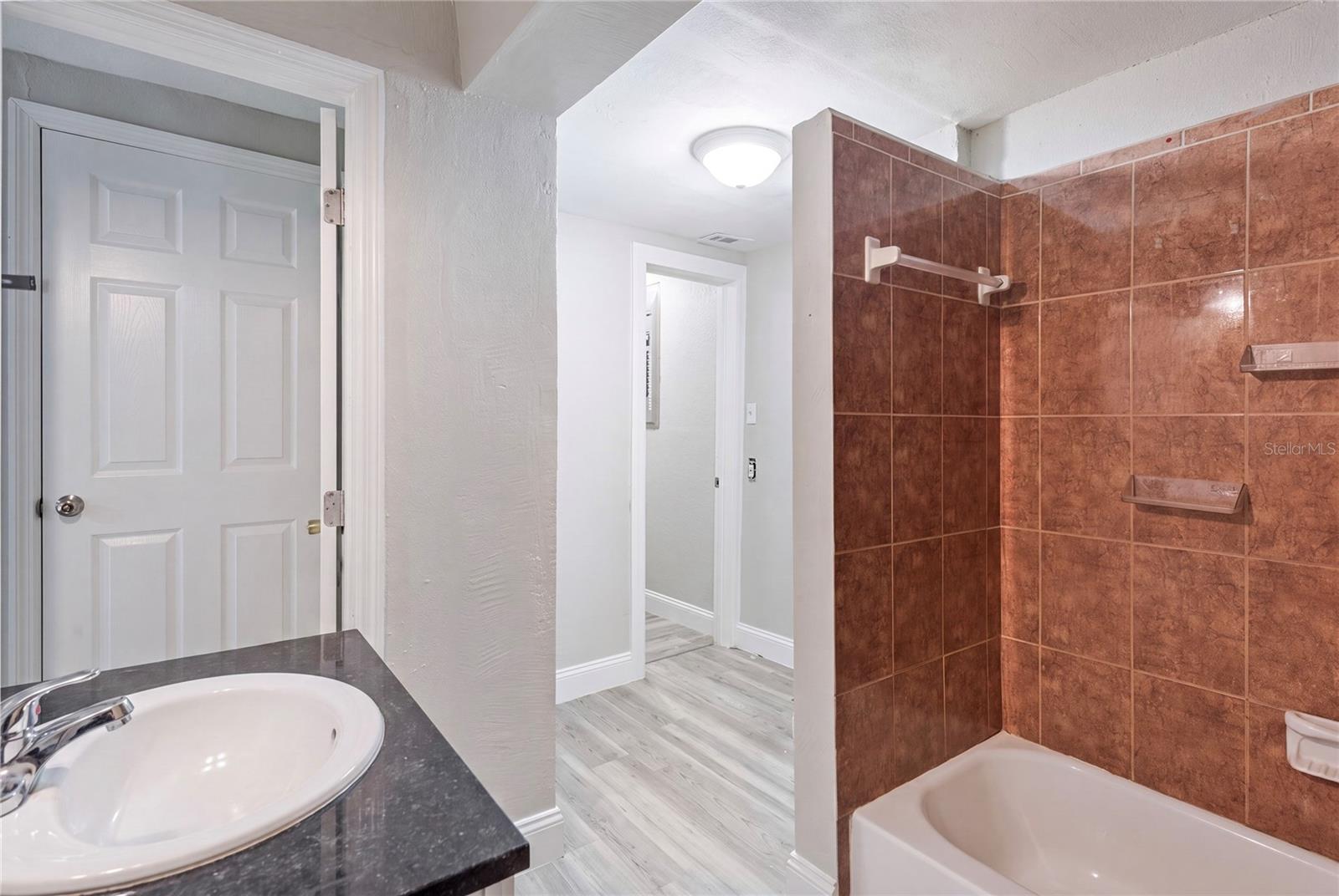 LINCOLN PARK EAST - Residential