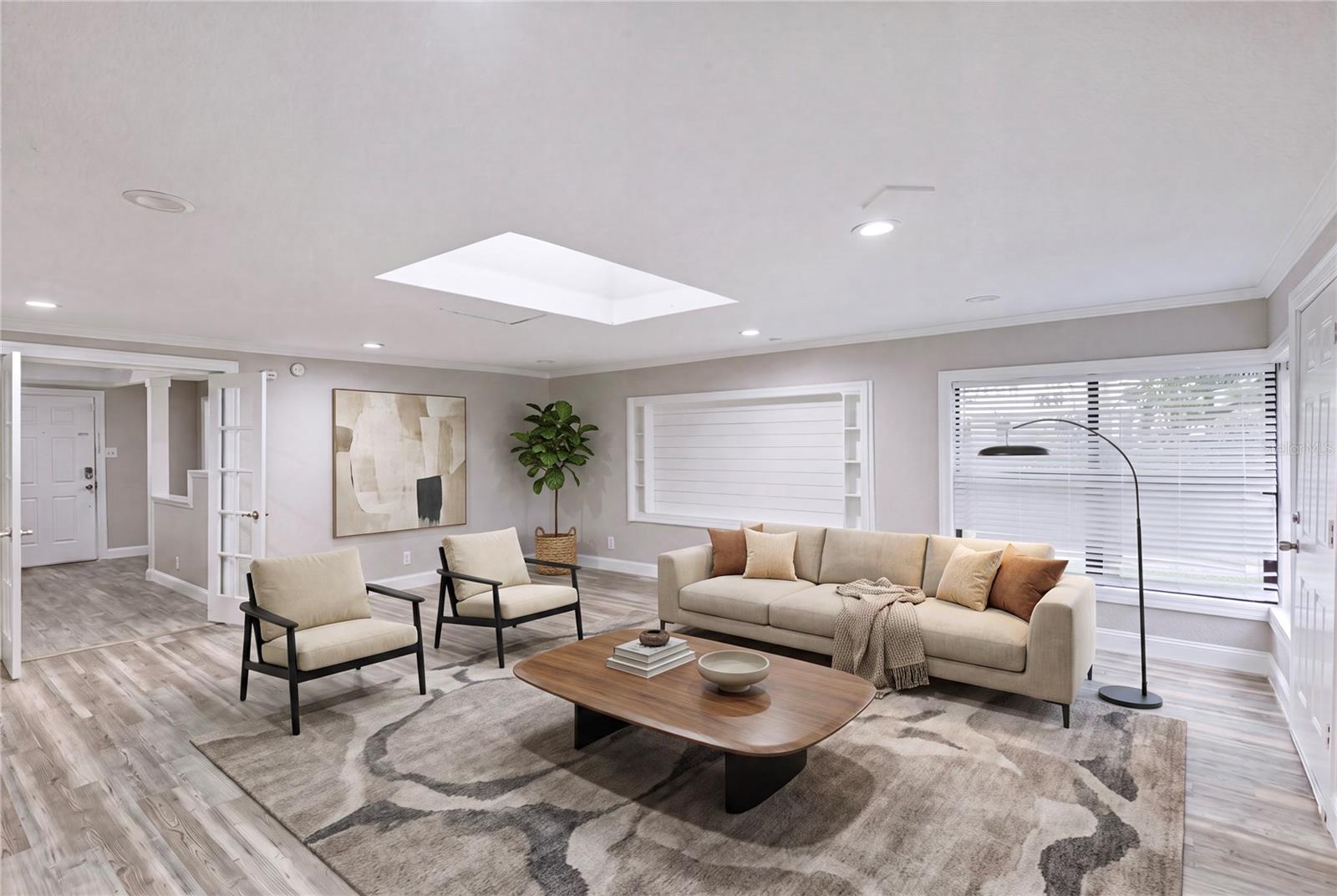 LINCOLN PARK EAST - Residential