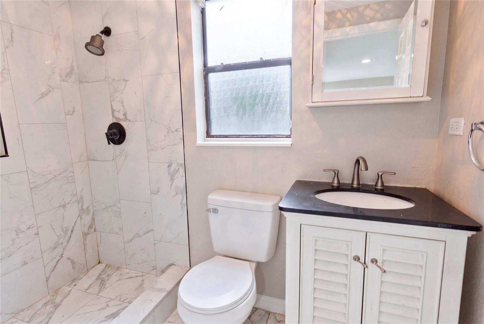 LINCOLN PARK EAST - Residential