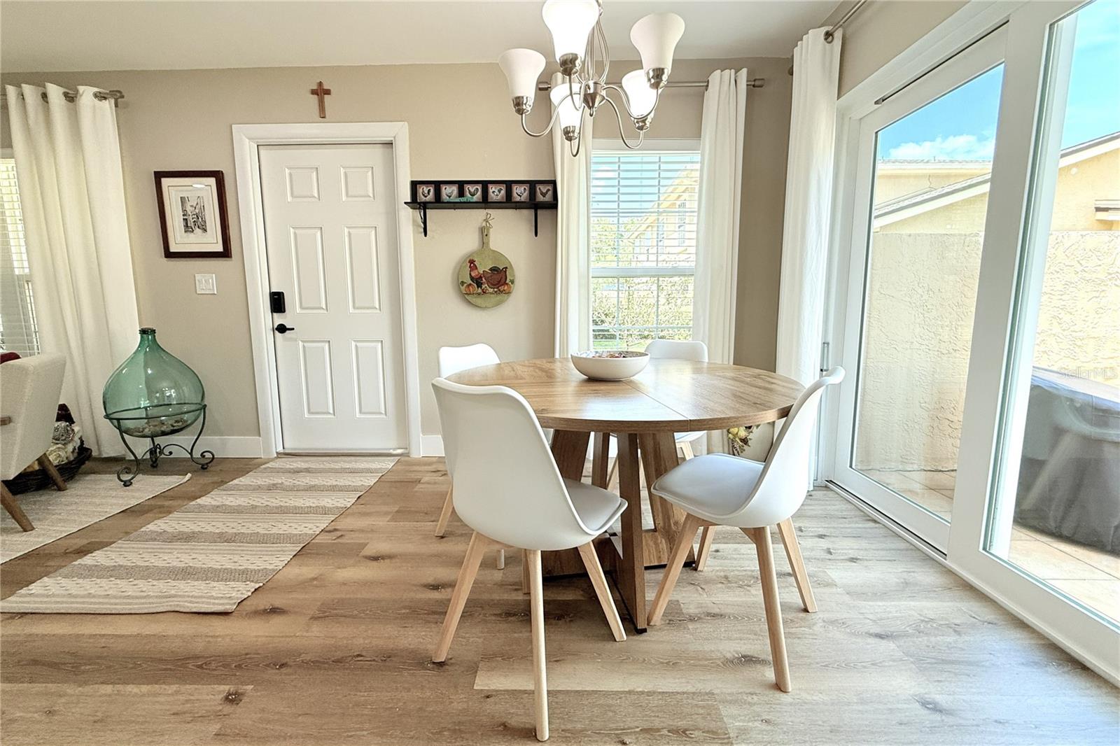 RAINTREE MANOR HOMES CONDOMININIUM - Residential