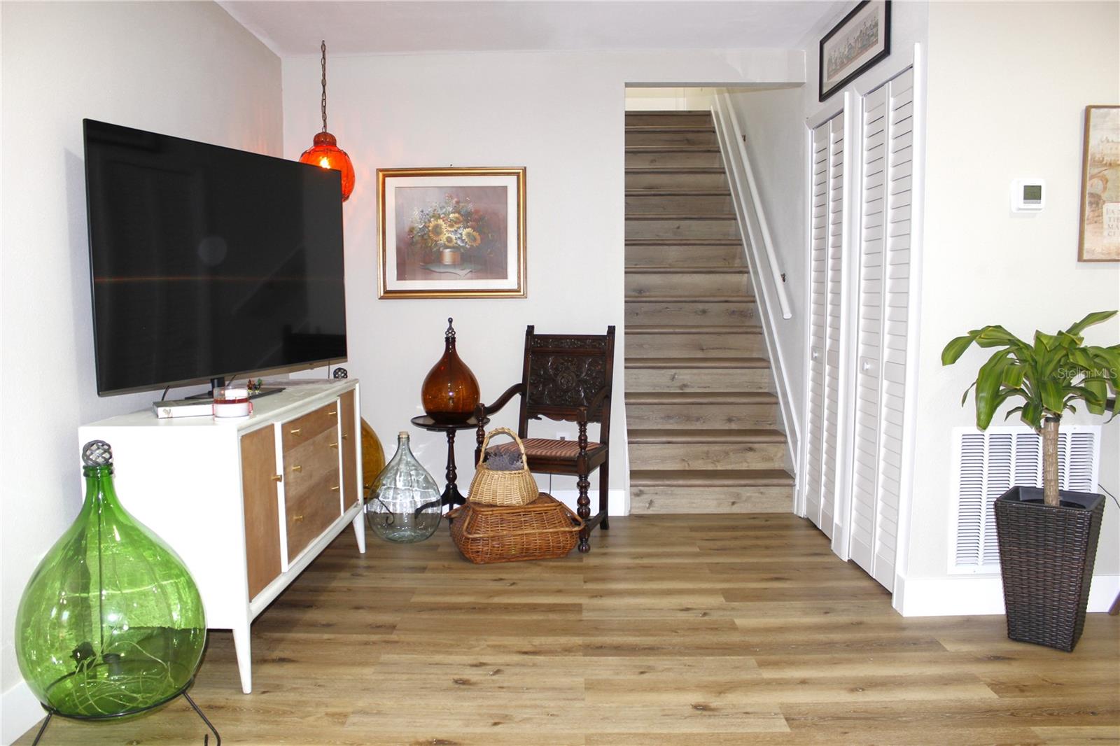 RAINTREE MANOR HOMES CONDOMININIUM - Residential