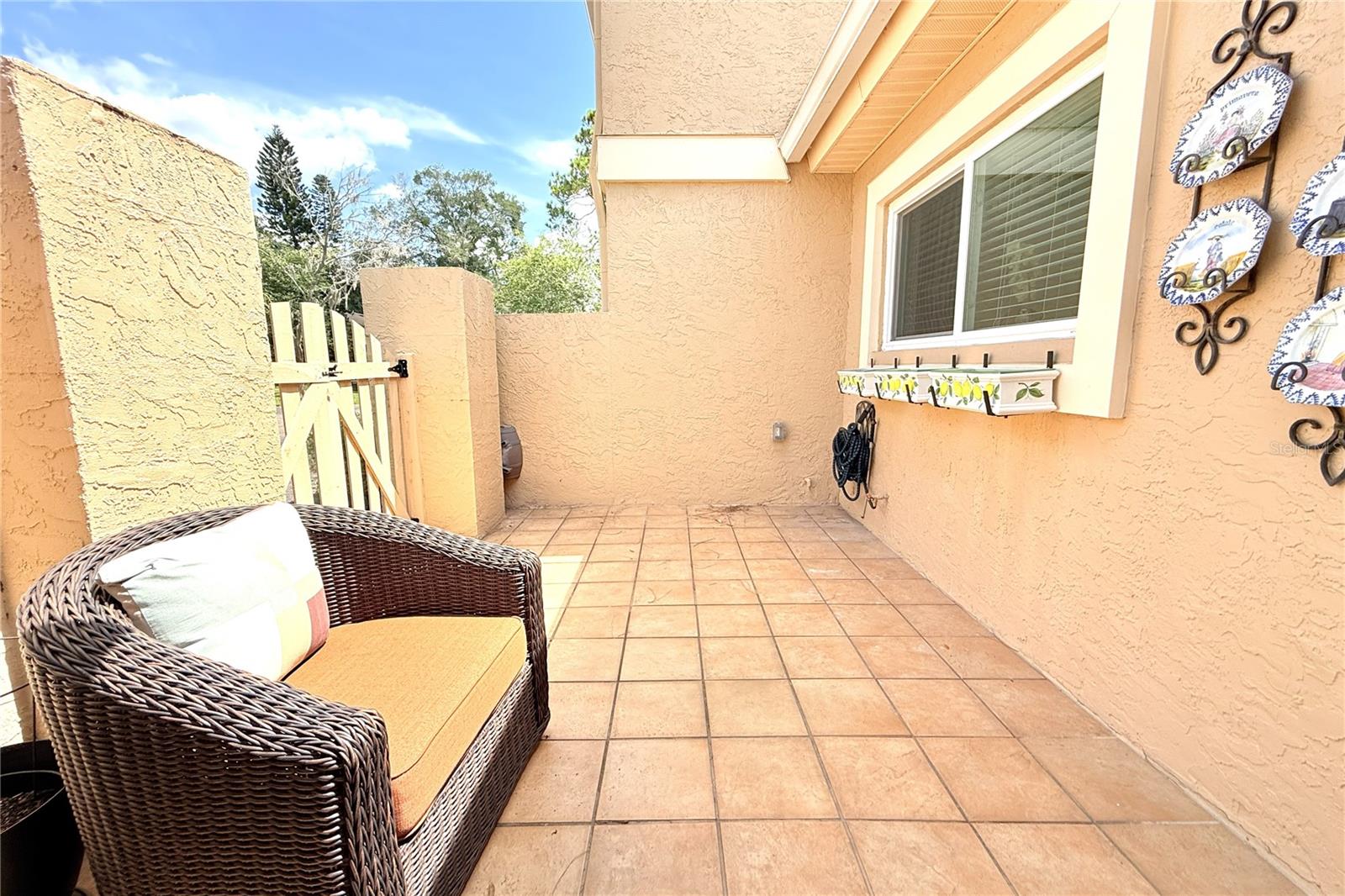 RAINTREE MANOR HOMES CONDOMININIUM - Residential