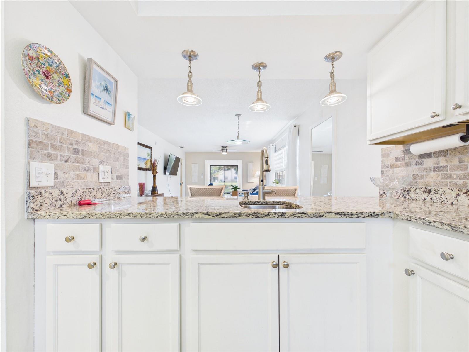 RIDGE GROVES CONDO - Residential Lease