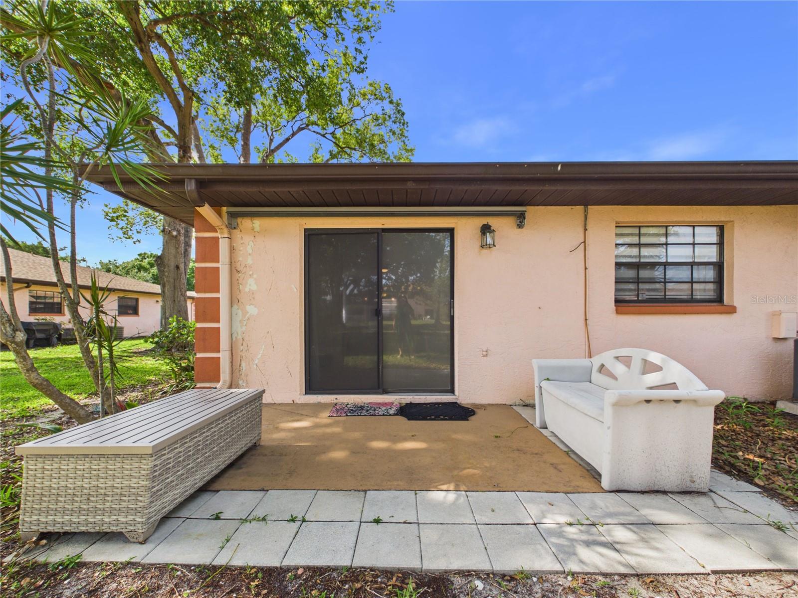 RIDGE GROVES CONDO - Residential Lease