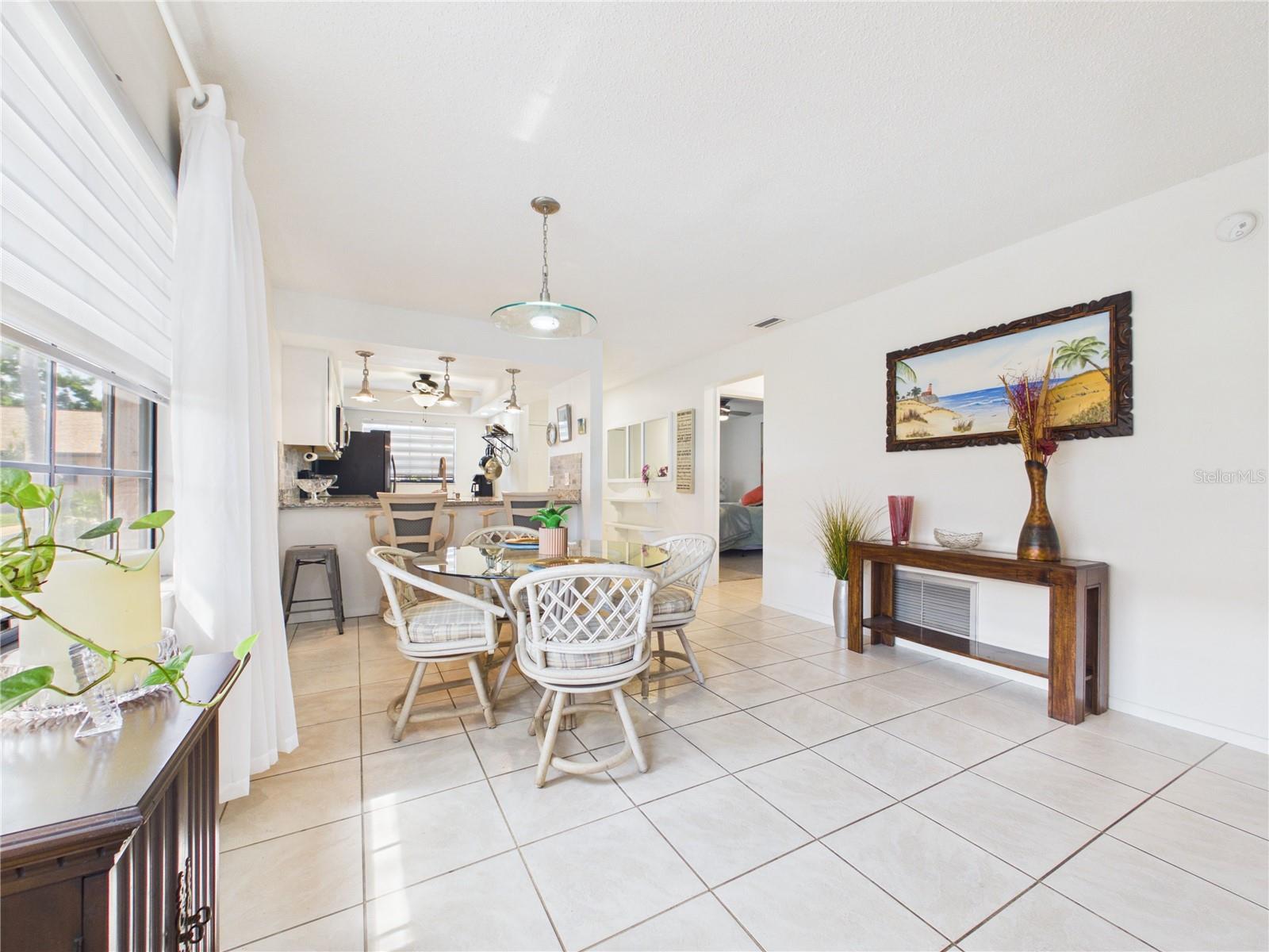RIDGE GROVES CONDO - Residential Lease