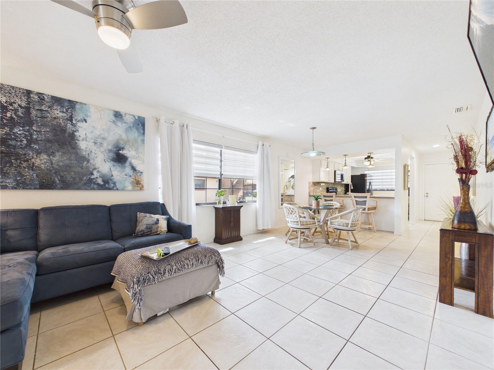 RIDGE GROVES CONDO - Residential Lease