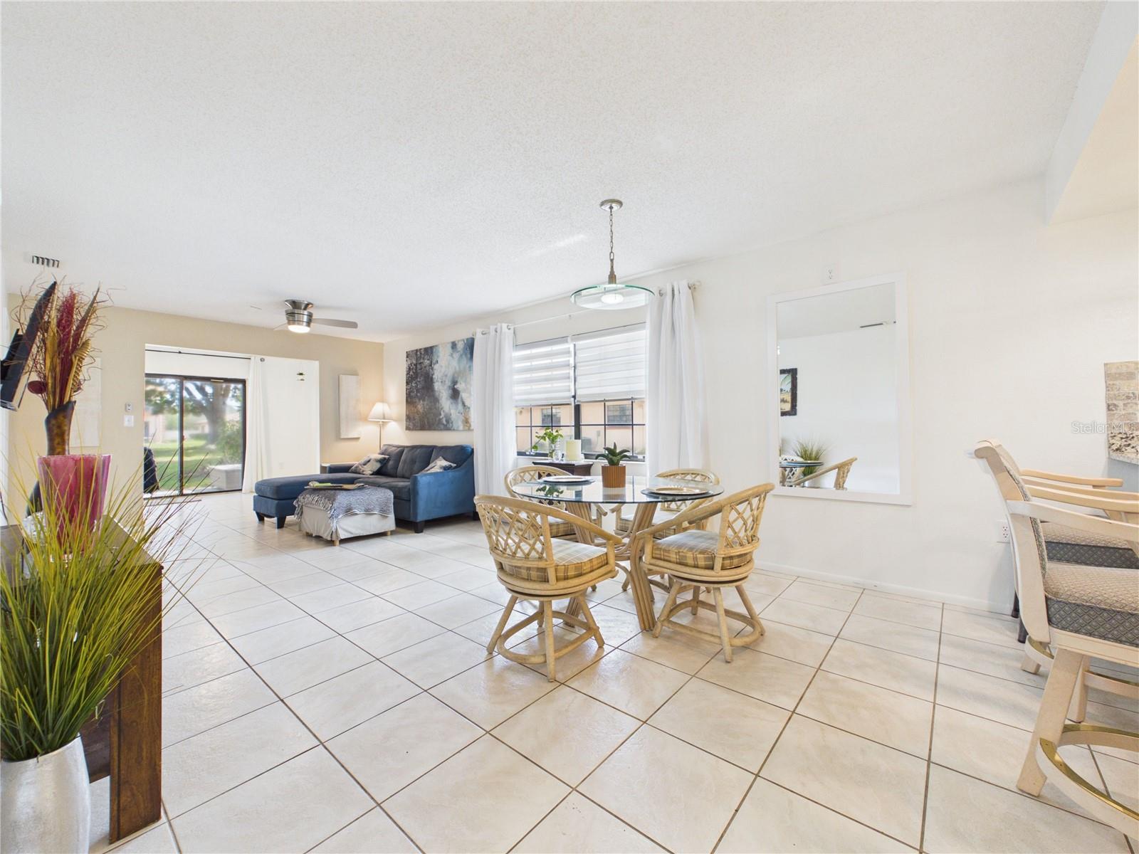 RIDGE GROVES CONDO - Residential Lease