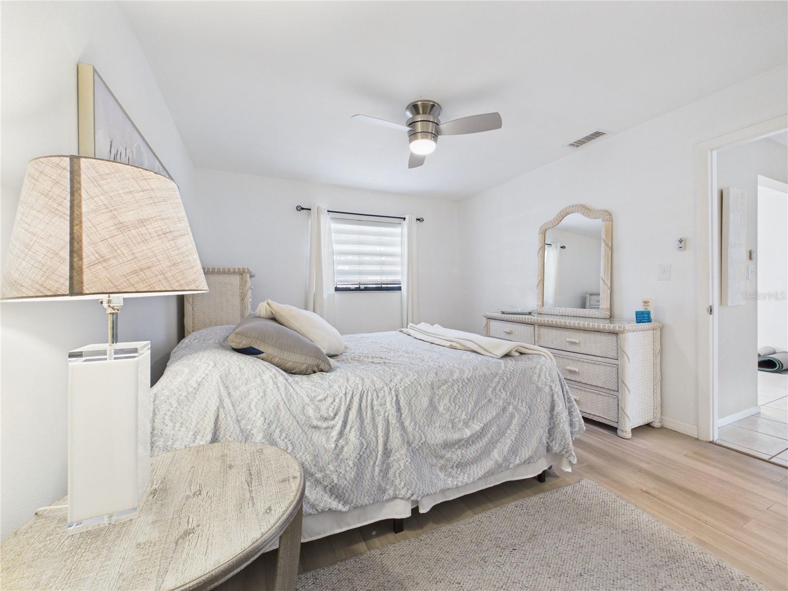 RIDGE GROVES CONDO - Residential Lease