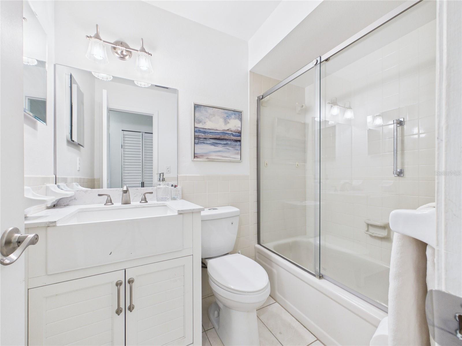 RIDGE GROVES CONDO - Residential Lease