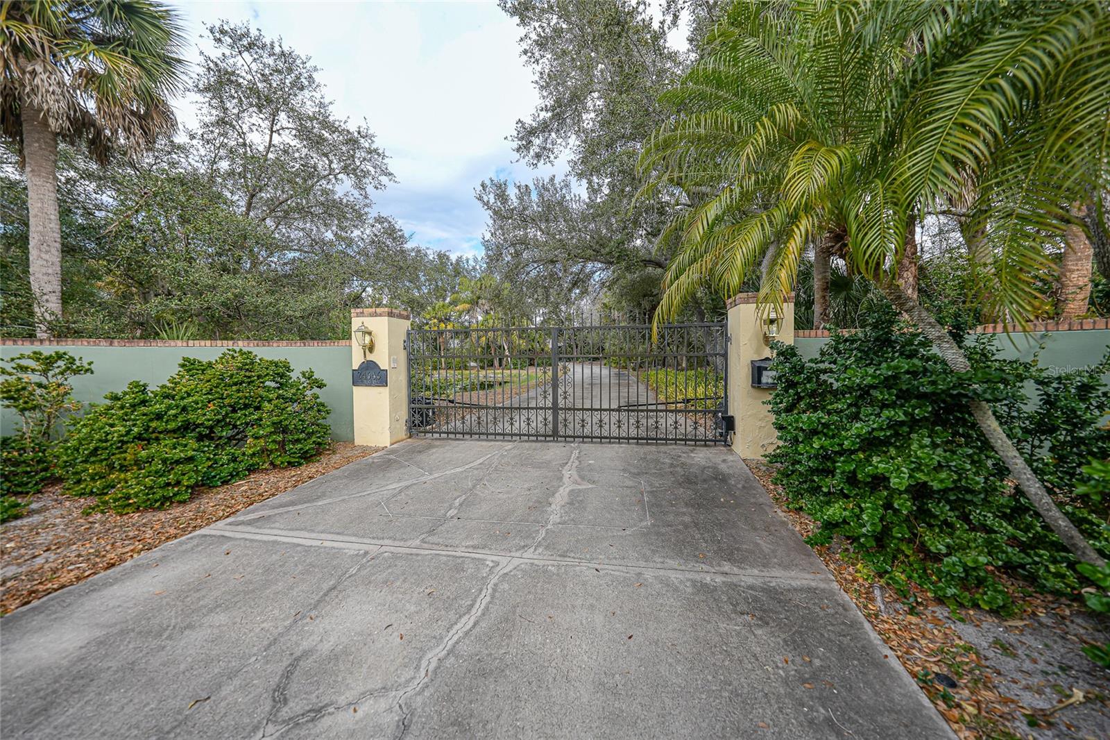 ACREAGE & UNREC - Residential