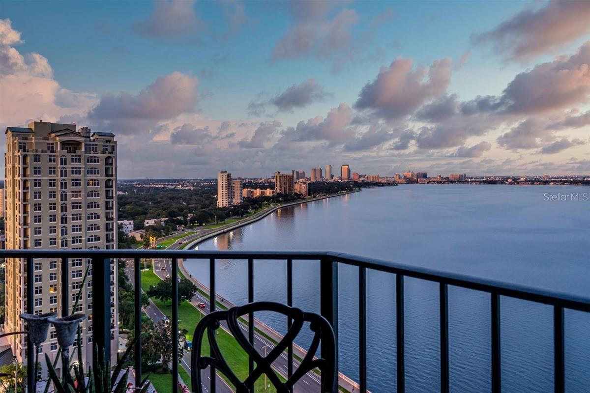 MONTE CARLO TOWERS A CONDOMINI - Residential Lease