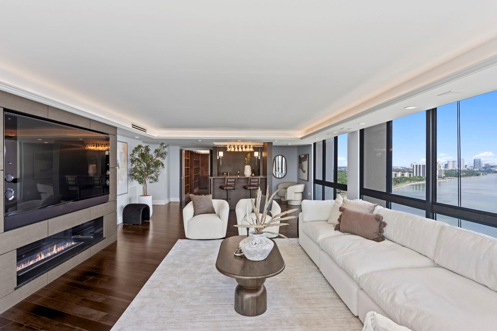 MONTE CARLO TOWERS A CONDOMINI - Residential Lease