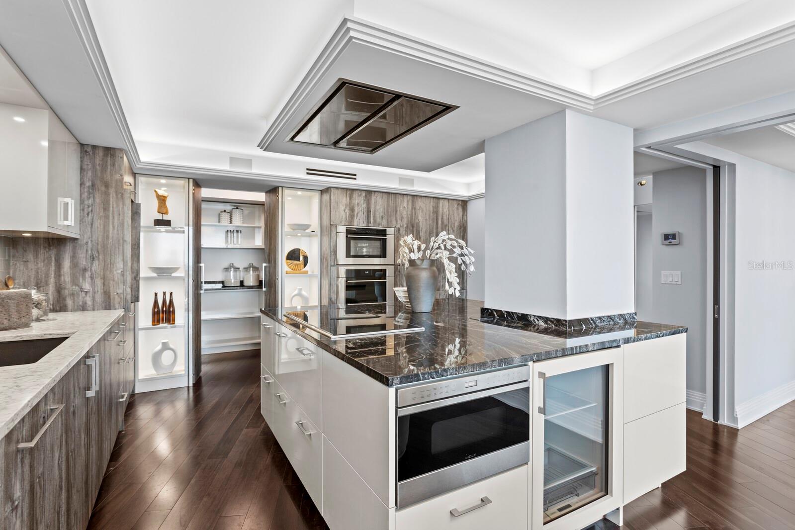 MONTE CARLO TOWERS A CONDOMINI - Residential Lease