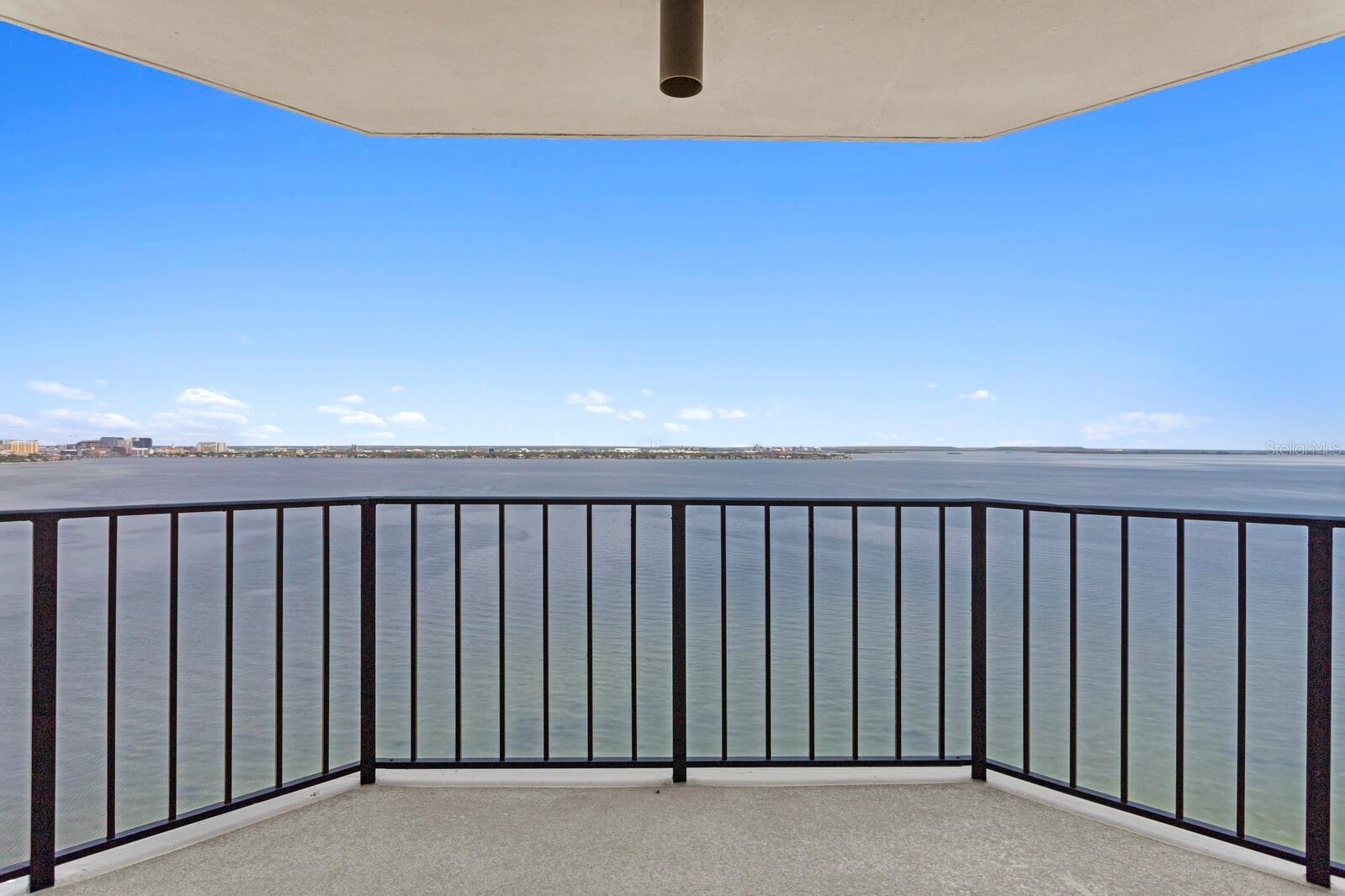 MONTE CARLO TOWERS A CONDOMINI - Residential Lease
