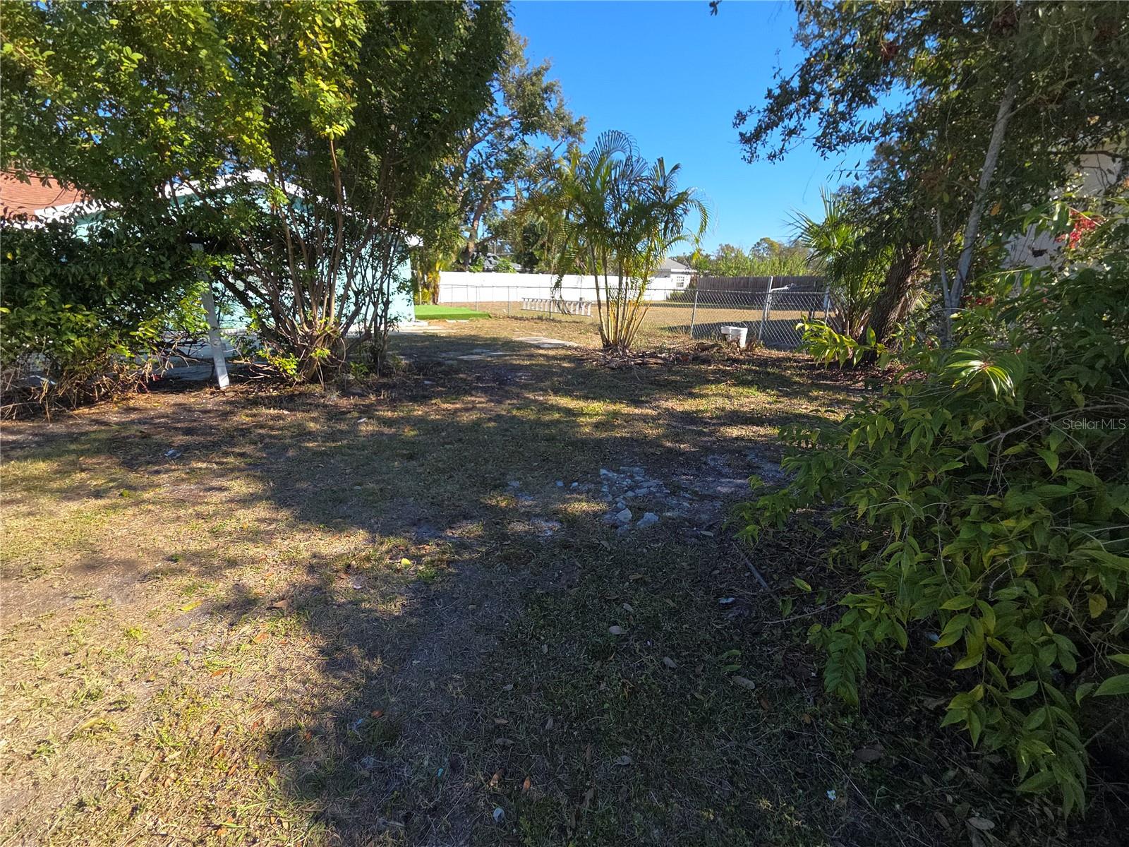 SARASOTA VENICE CO 09 37 18 - Residential