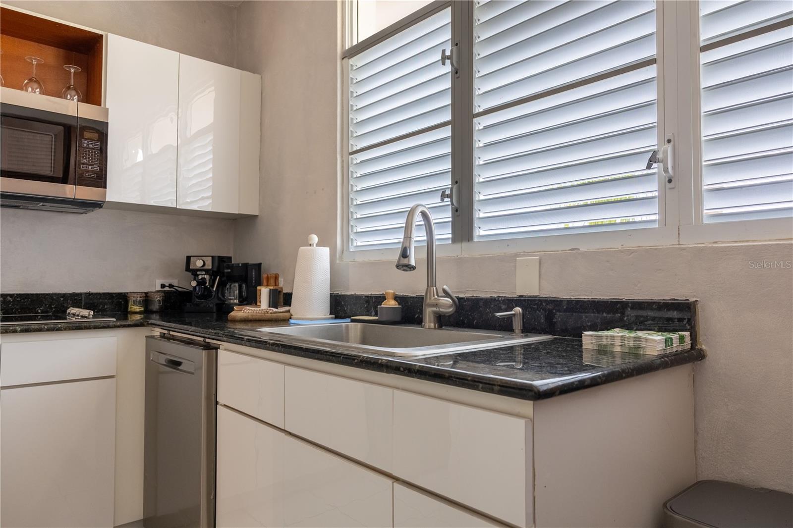 EL LEGADO CONDOMINIUM, GUAYAMA, PR - Residential