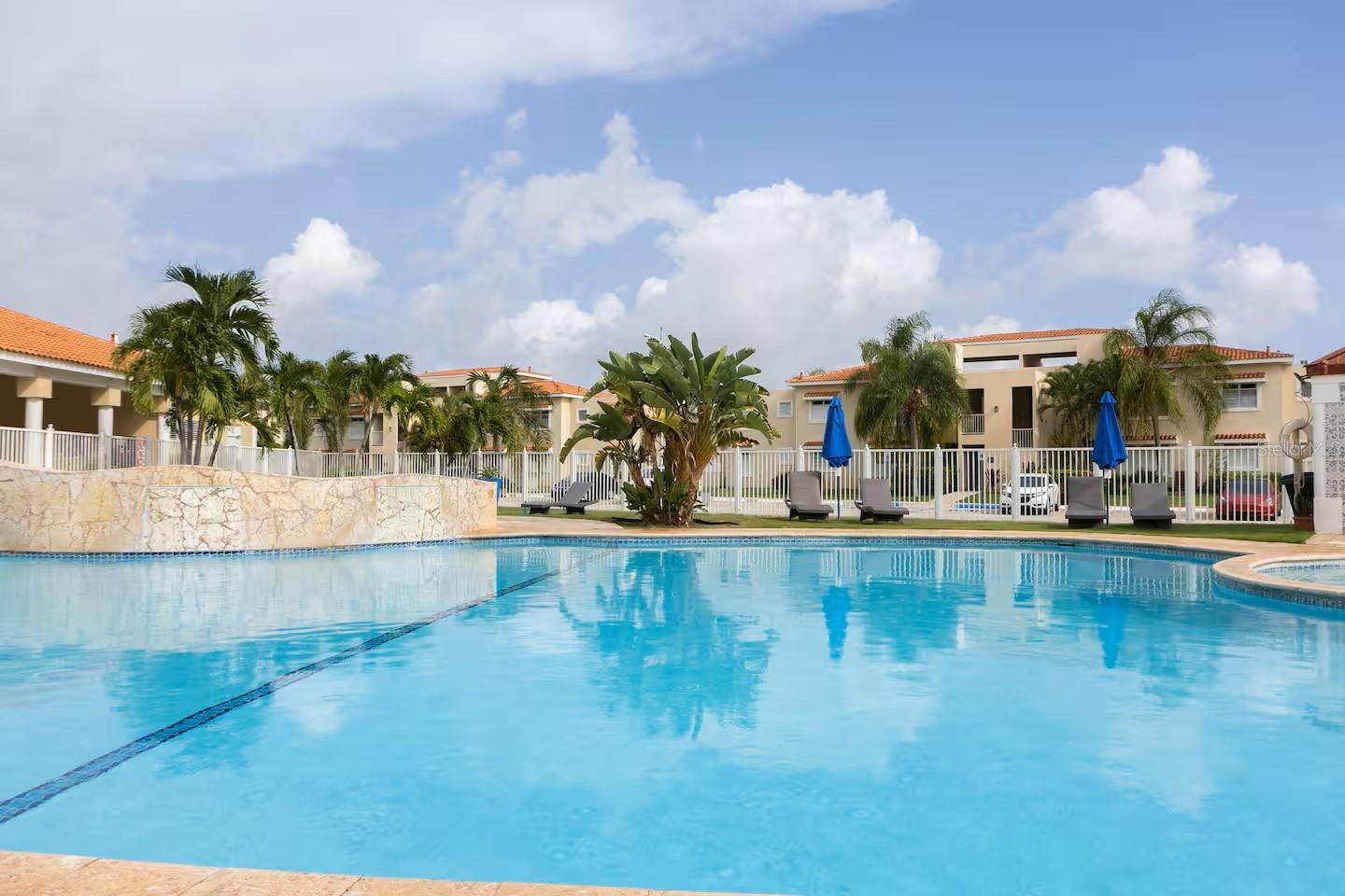 EL LEGADO CONDOMINIUM, GUAYAMA, PR - Residential