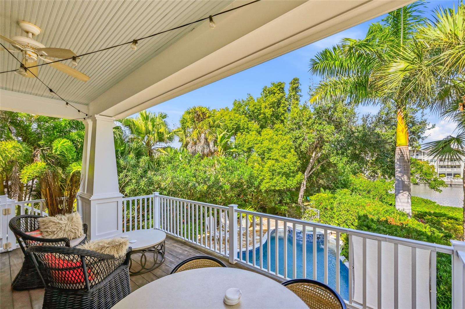 LINCOLN PARK ON HUDSON BAYOU - Residential