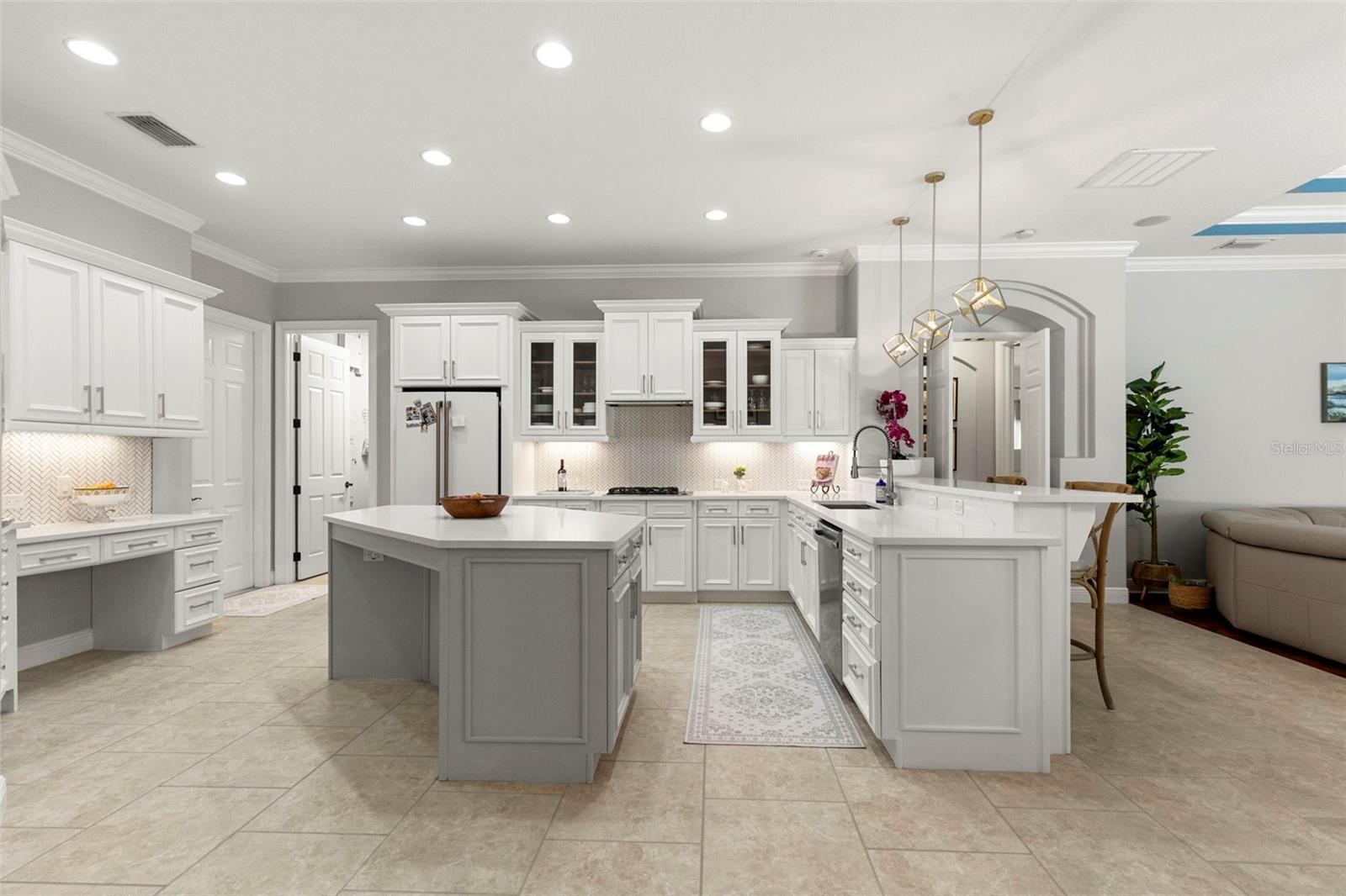 FISHHAWK RANCH PH 2 - Residential