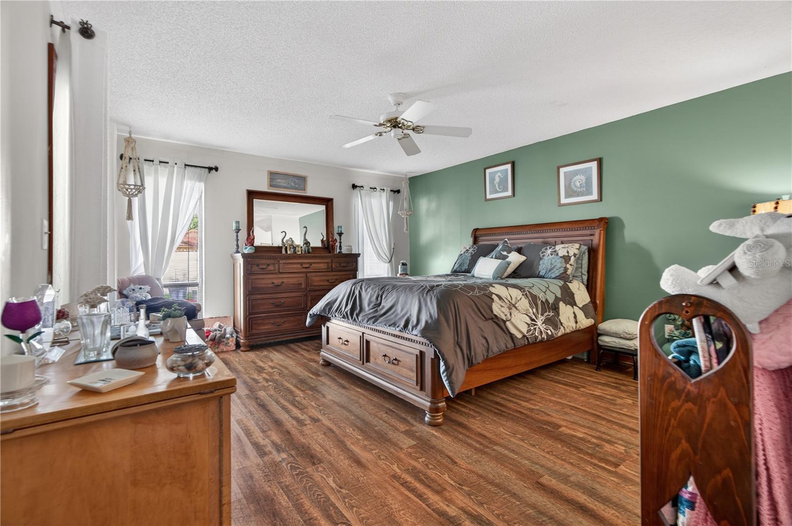 BRIAR OAKS - Residential