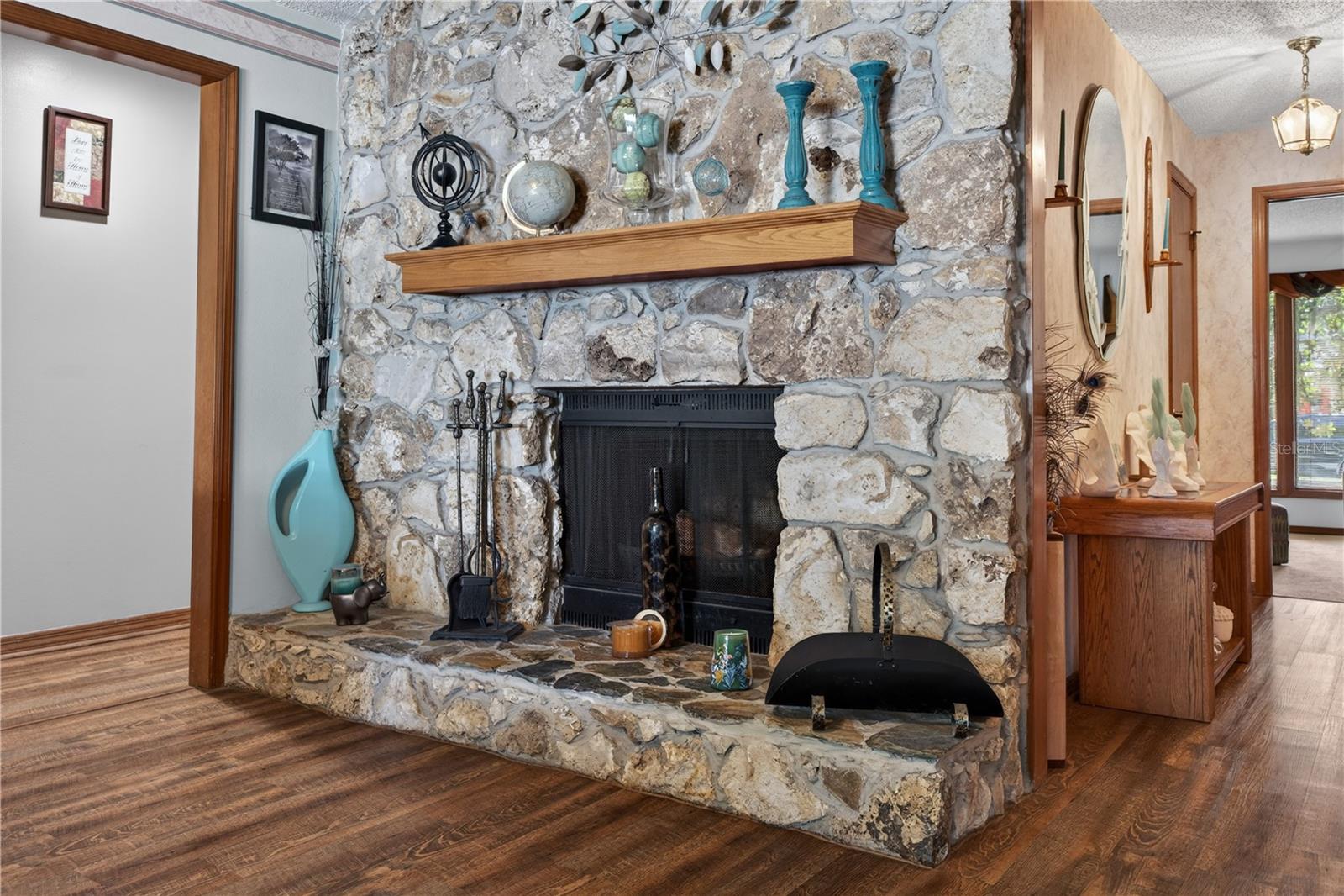 BRIAR OAKS - Residential
