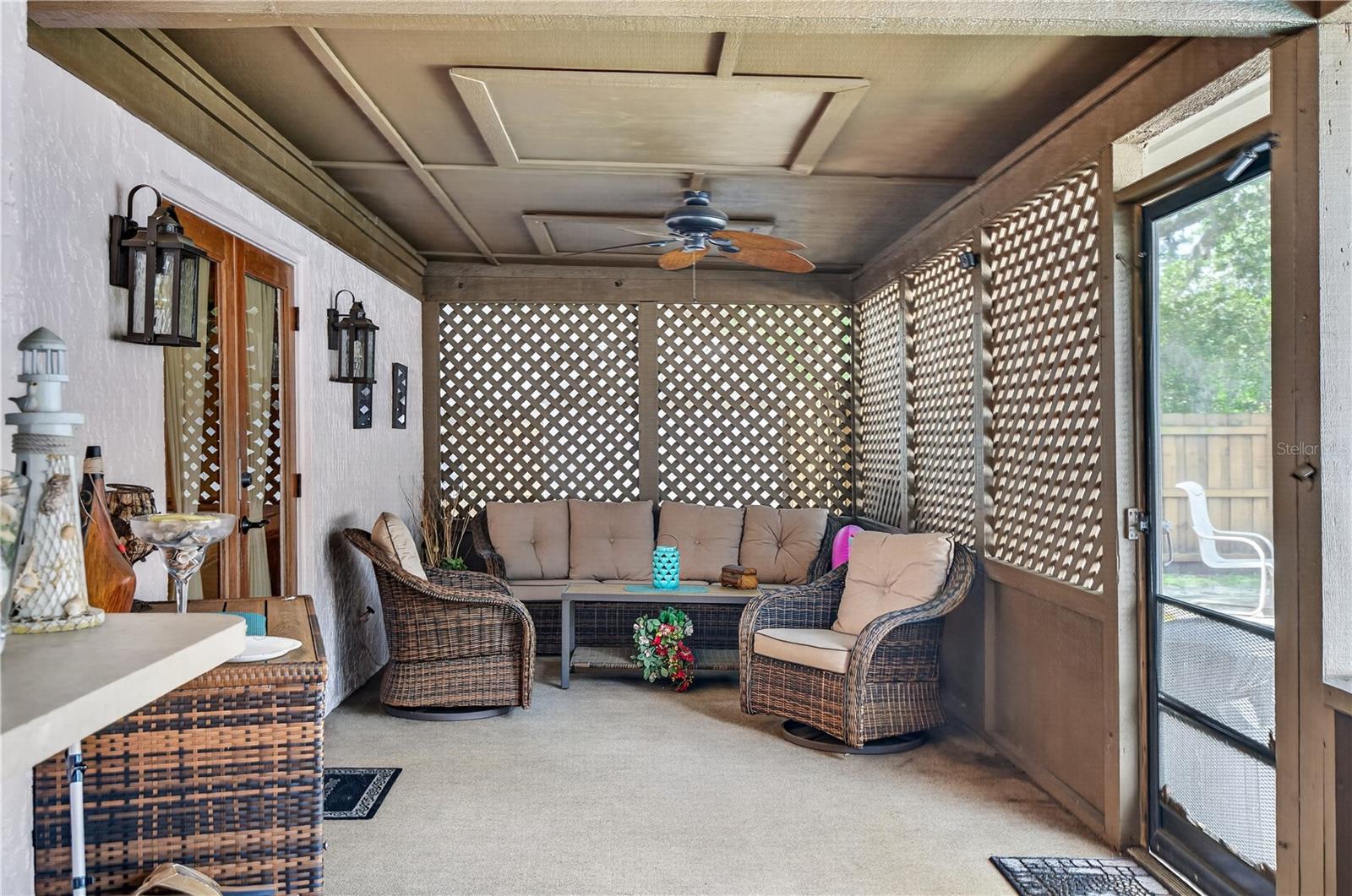 BRIAR OAKS - Residential