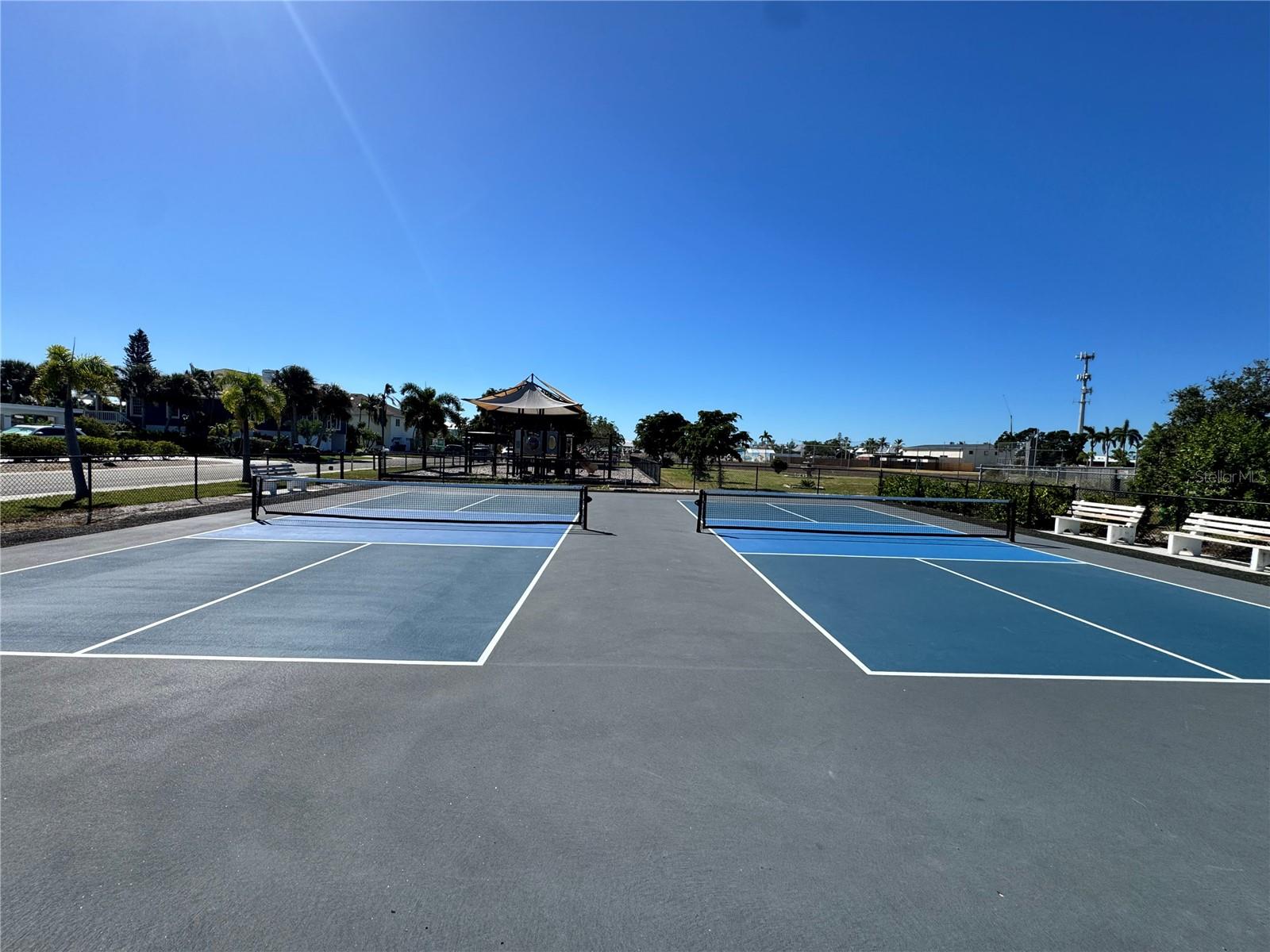 WESTBAY POINT & MOORINGS - Residential